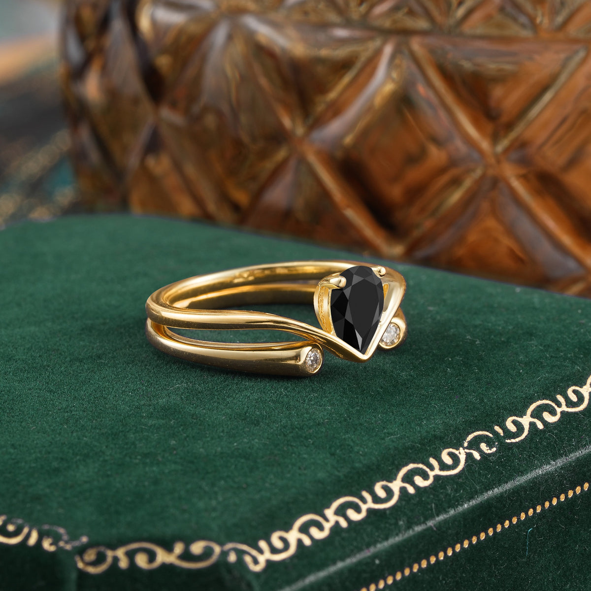Elegant Pear Cut Black Onyx  with Curved Split Shank and Flanking Round Brilliant Accents Bridal Ring Set - Rose-Gold