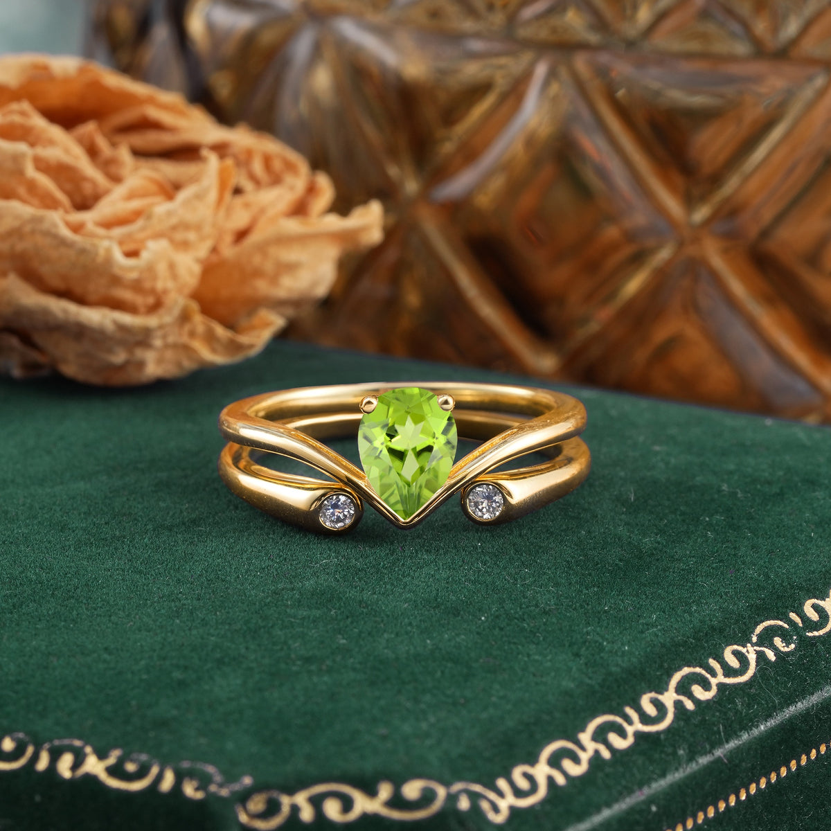 Elegant Pear Cut Peridot  with Curved Split Shank and Flanking Round Brilliant Accents Bridal Ring Set - Yellow-Gold