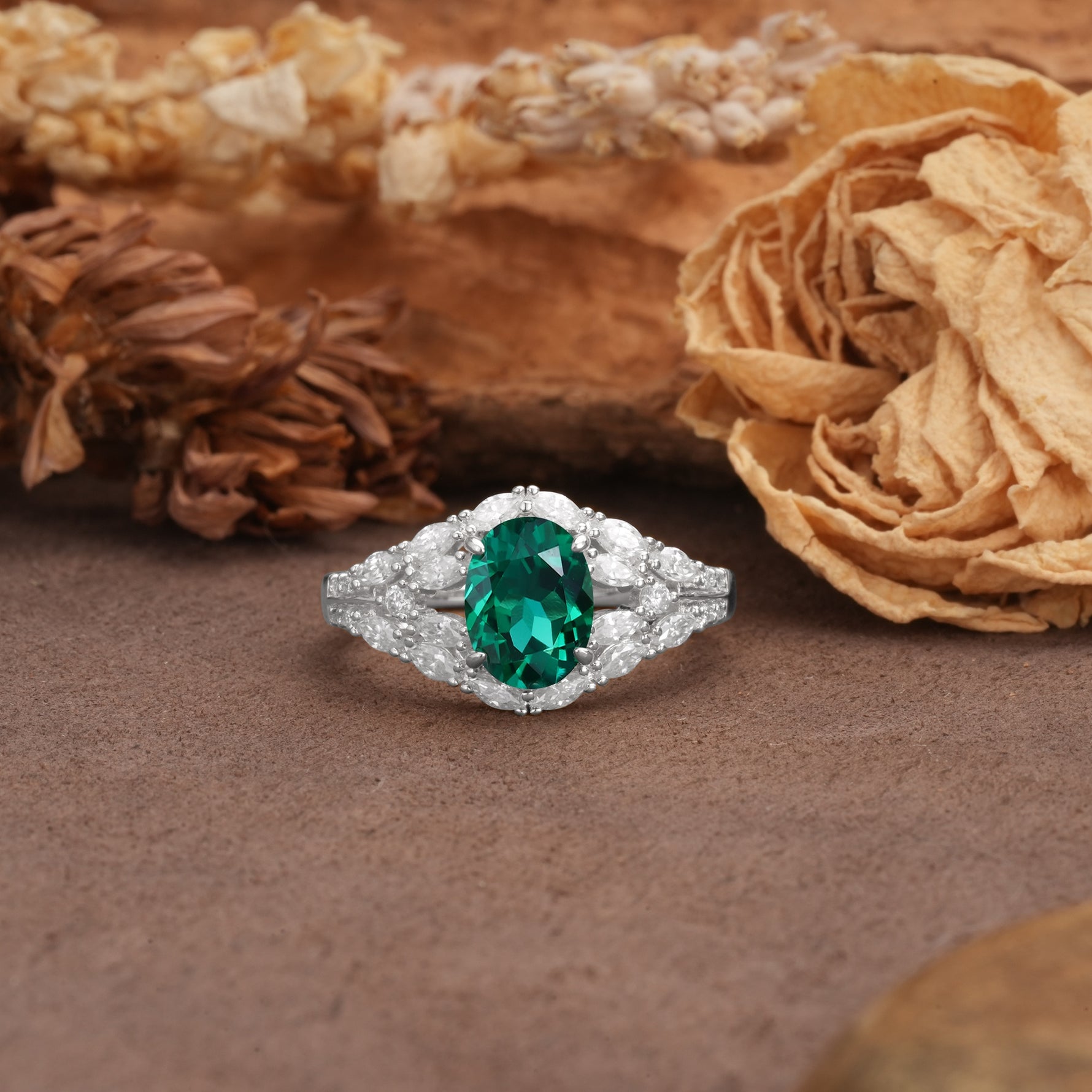Unique and Luxurious 4-Prong Oval Cut Emerald Engagement Ring - Additional view