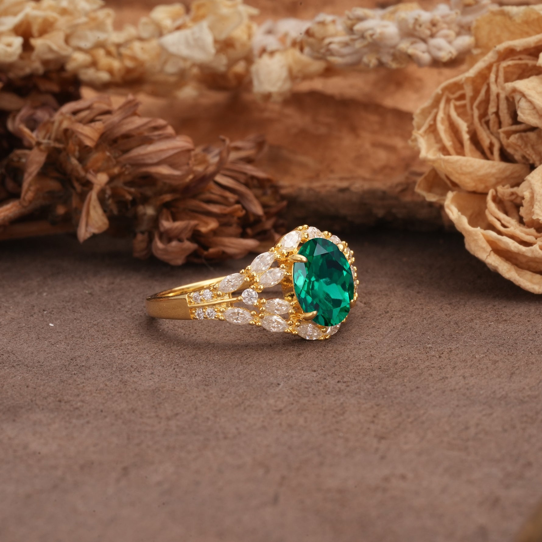 Unique and Luxurious 4-Prong Oval Cut Emerald Engagement Ring - Additional view