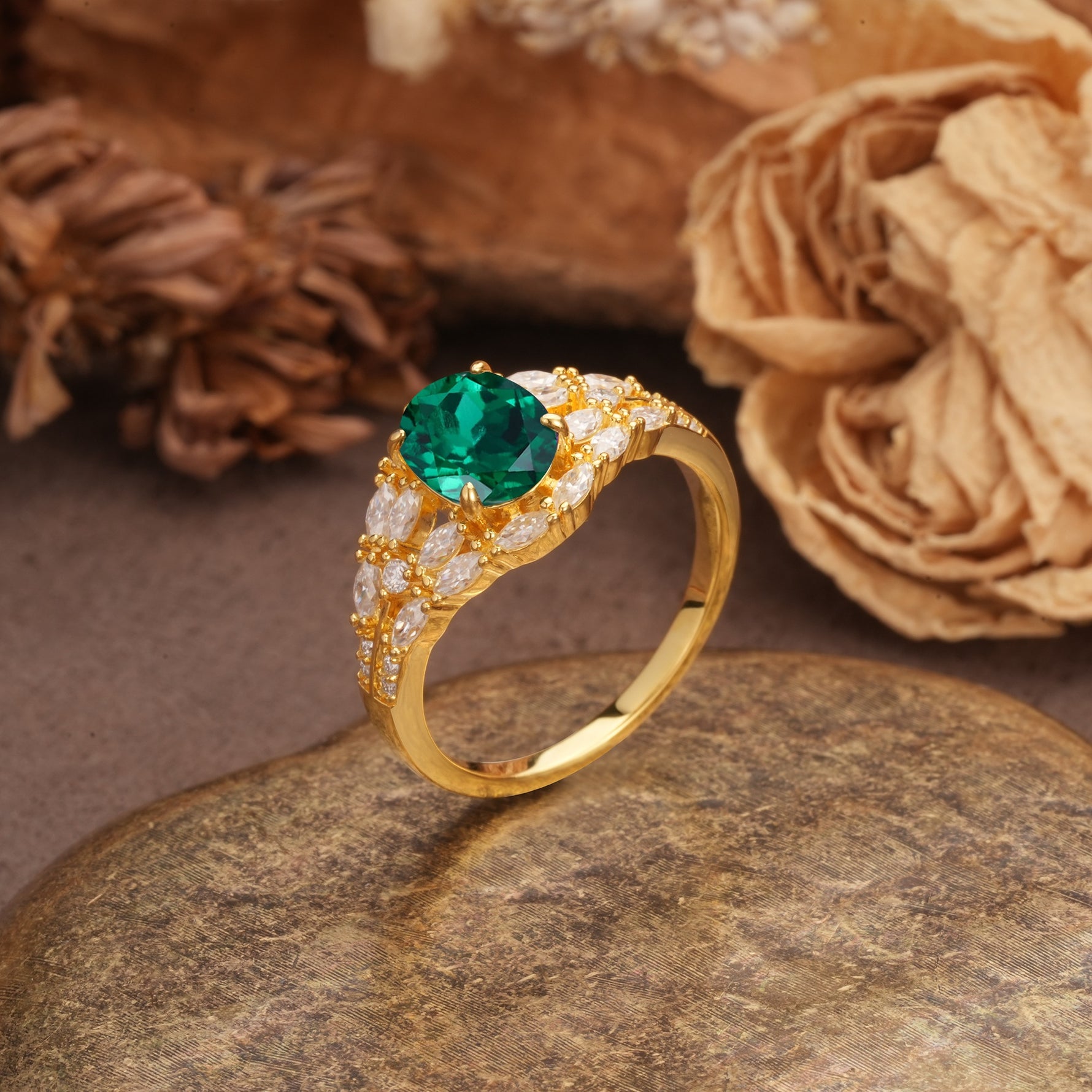 Unique and Luxurious 4-Prong Oval Cut Emerald Engagement Ring - Additional view