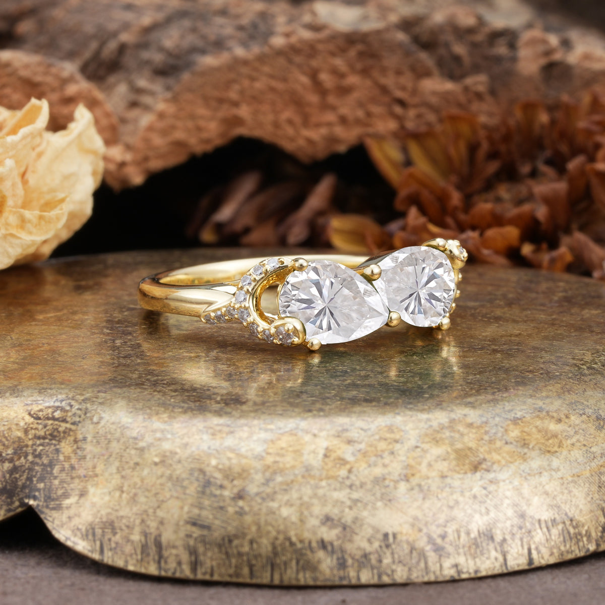 Uniquely Creative 3-Prong Double Pear-Cut Moissanite Two Stones Wedding Ring - Additional view