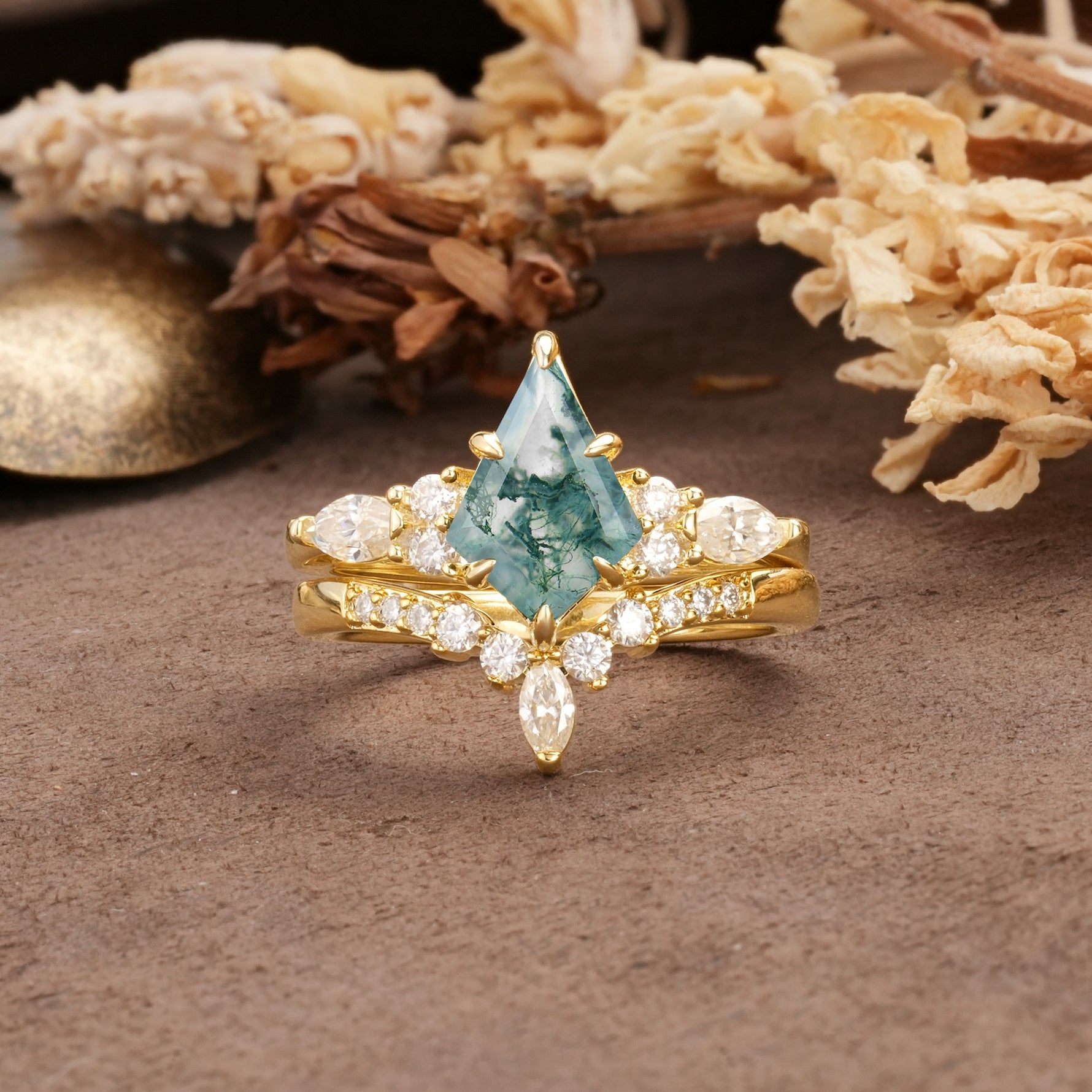 Vintage Milgrain Floral Kite Cut Moss Agate Bridal ring set - Yellow-Gold