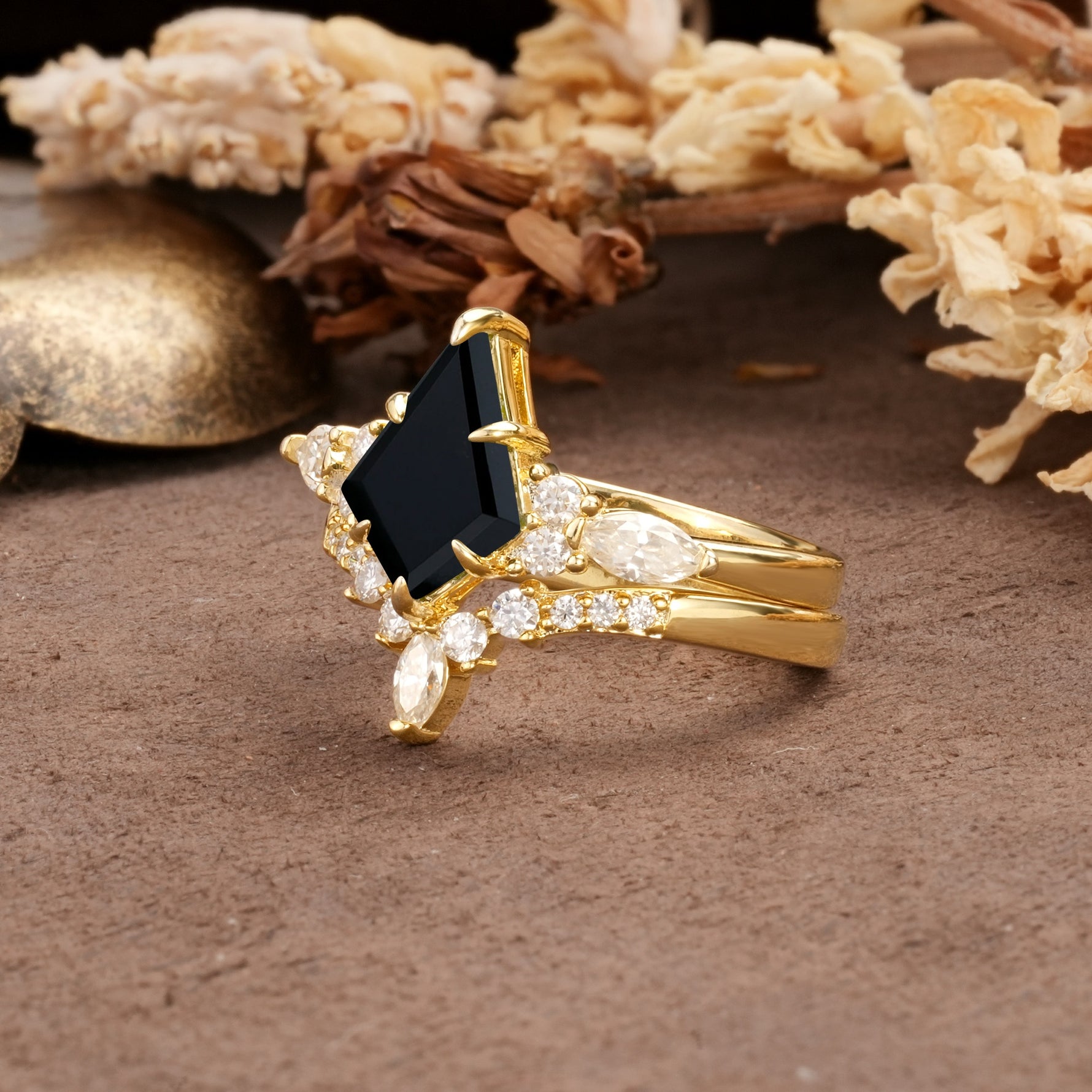Vintage Milgrain Floral Kite Cut Black Onyx Bridal ring set - Rose-Gold