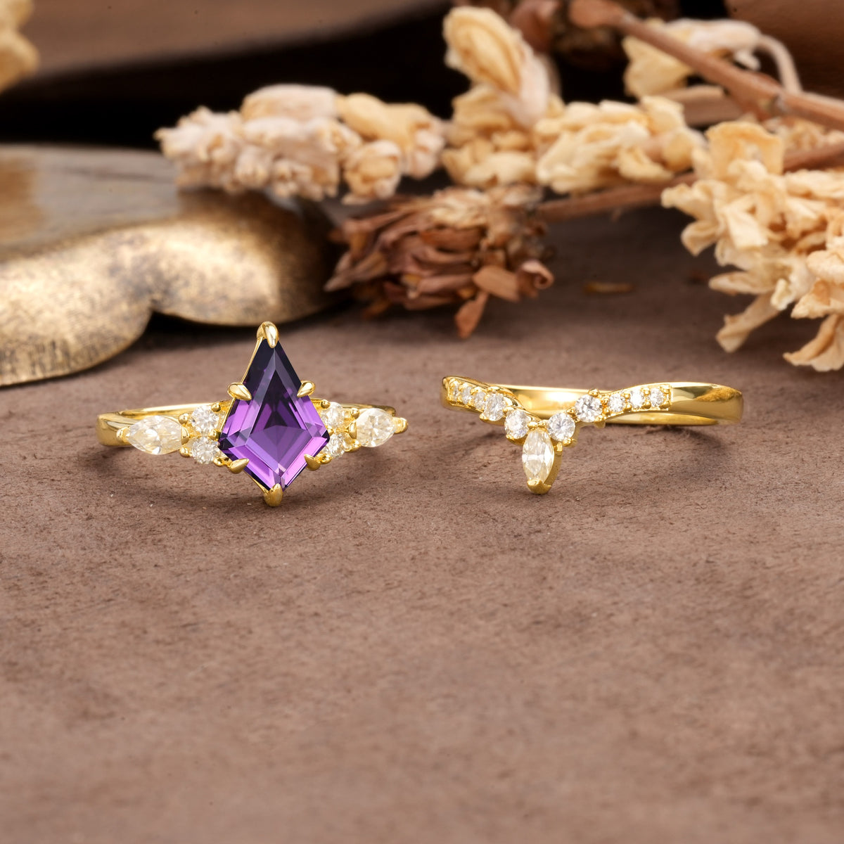 Vintage Milgrain Floral Kite Cut Amethyst Bridal ring set - White-Gold