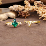 Vintage Milgrain Floral Kite Cut Emerald Bridal ring set - White-Gold