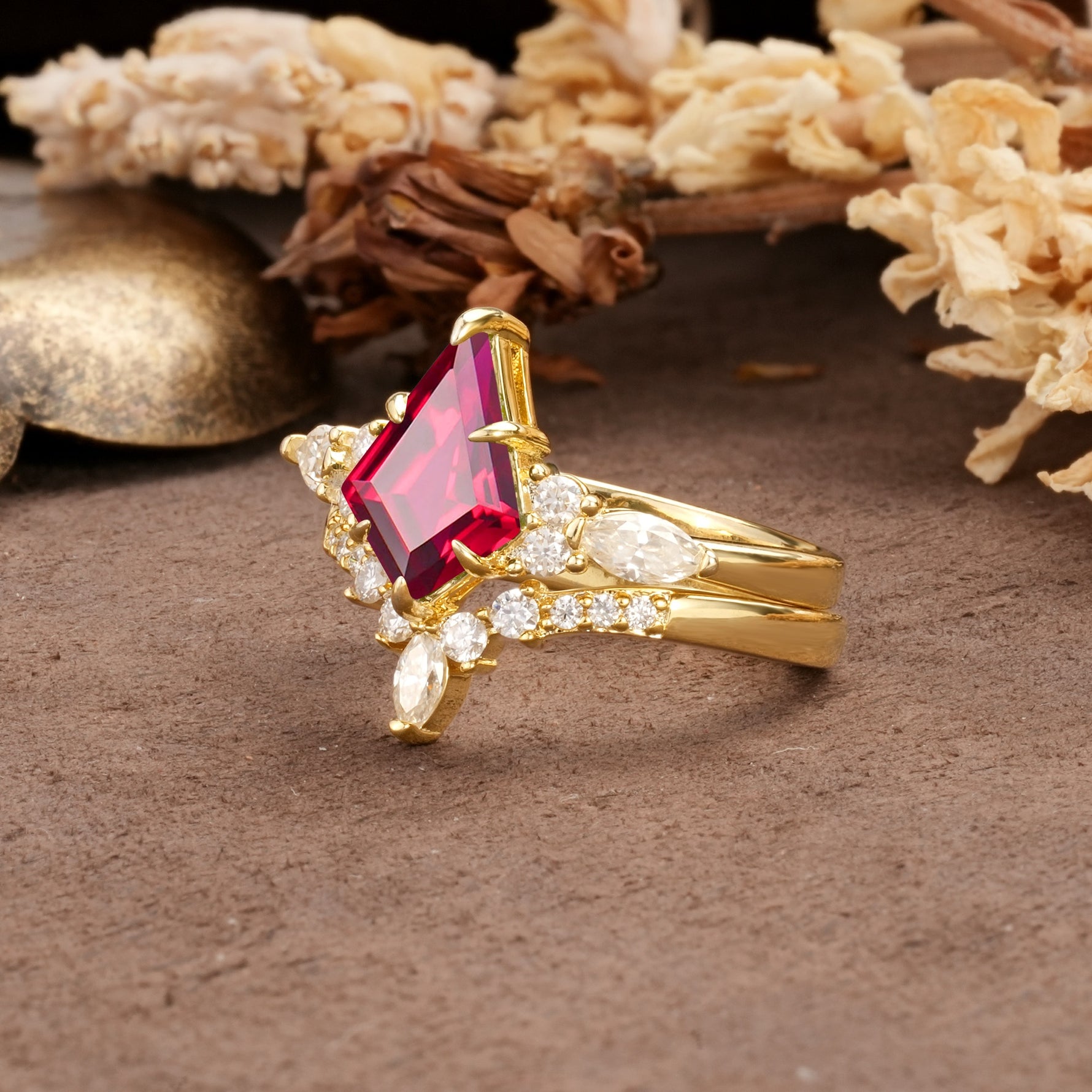 Vintage Milgrain Floral Kite Cut Ruby Bridal ring set - Rose-Gold