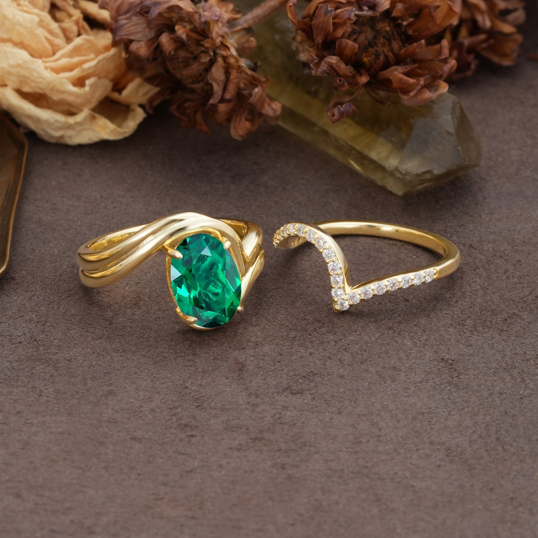 Unique Twisted, Entwined 4-Prong Oval-Cut Emerald Bridal Ring Set - Additional view