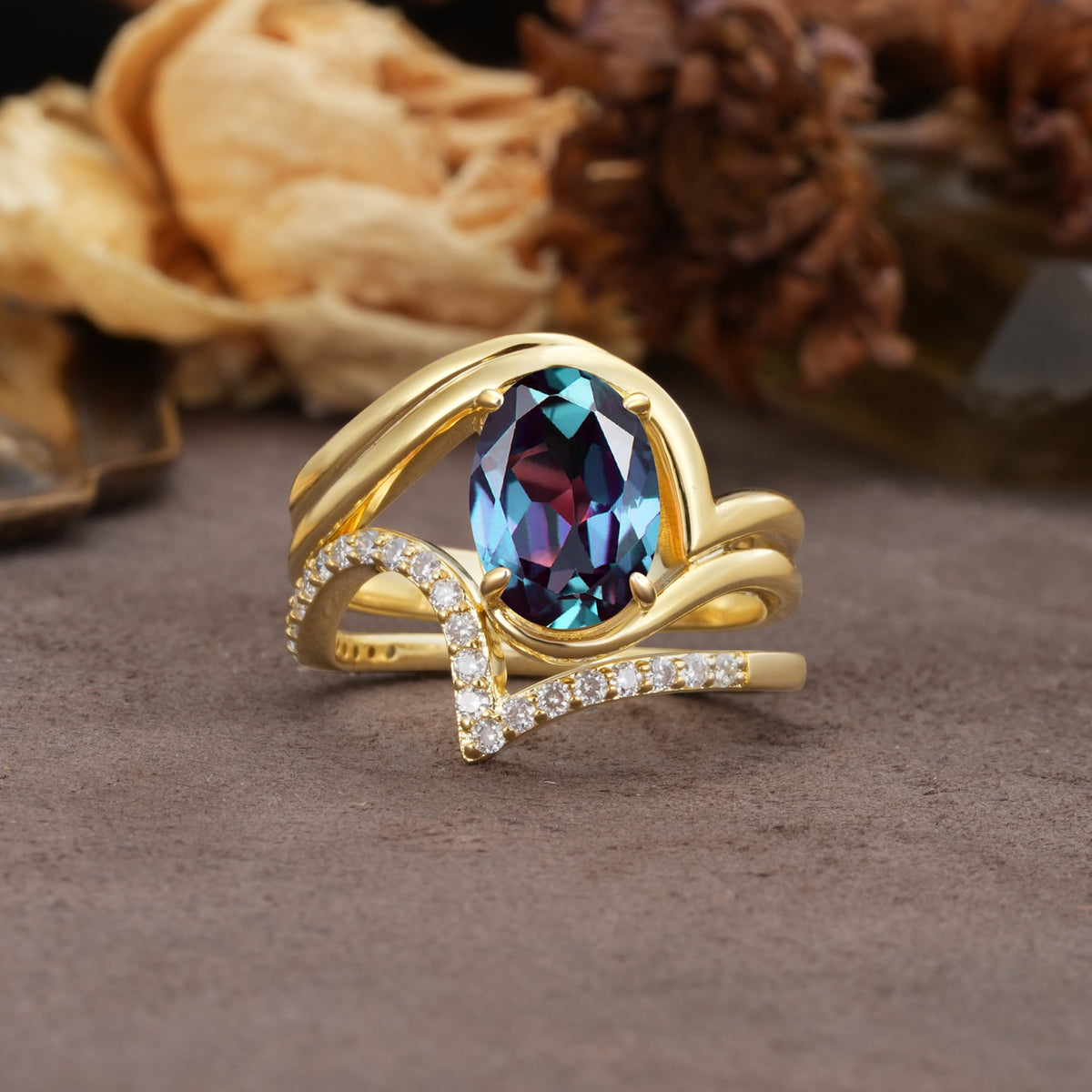 Unique Twisted, Entwined 4-Prong Oval-Cut Alexandrite Bridal Ring Set - Yellow-Gold