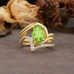 Unique Twisted, Entwined 4-Prong Oval-Cut Peridot Bridal Ring Set - Yellow-Gold