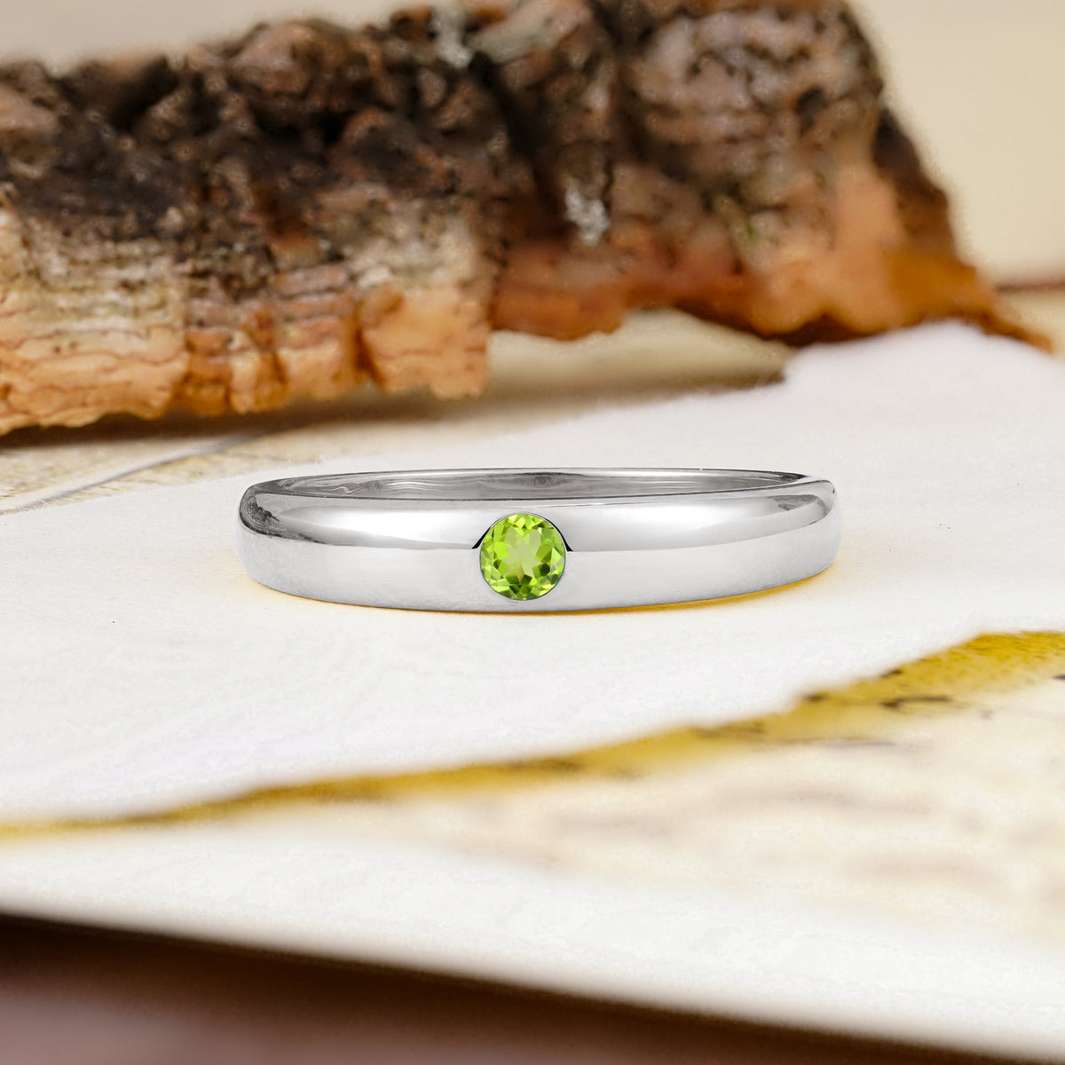Classic Retro Embedded Round Cut Peridot Wedding Ring - Additional view