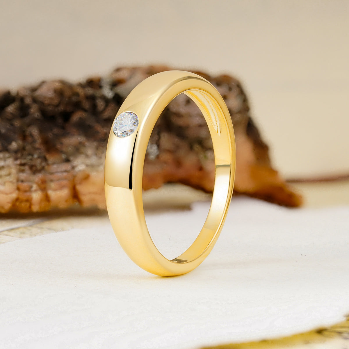 Classic Retro Embedded Round Cut Moissanite Wedding Ring - Additional view