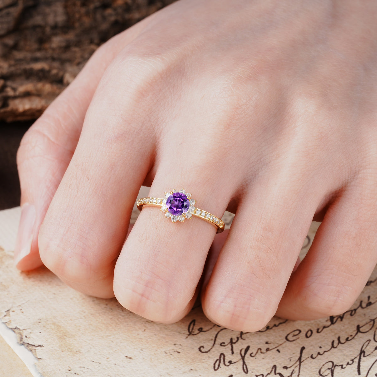 Vintage-Style Pavé Floral-Shaped 4-Prong Round-Cut Amethyst Engagement Ring - Additional view