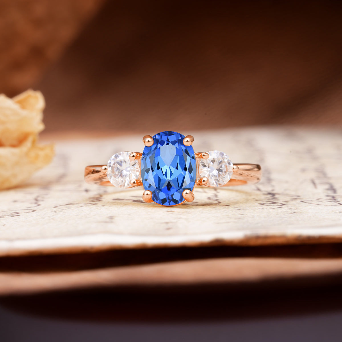 Luxurious Vintage 4-Prong Oval Cut Sapphire Three Stones Engagement Ring - Additional view