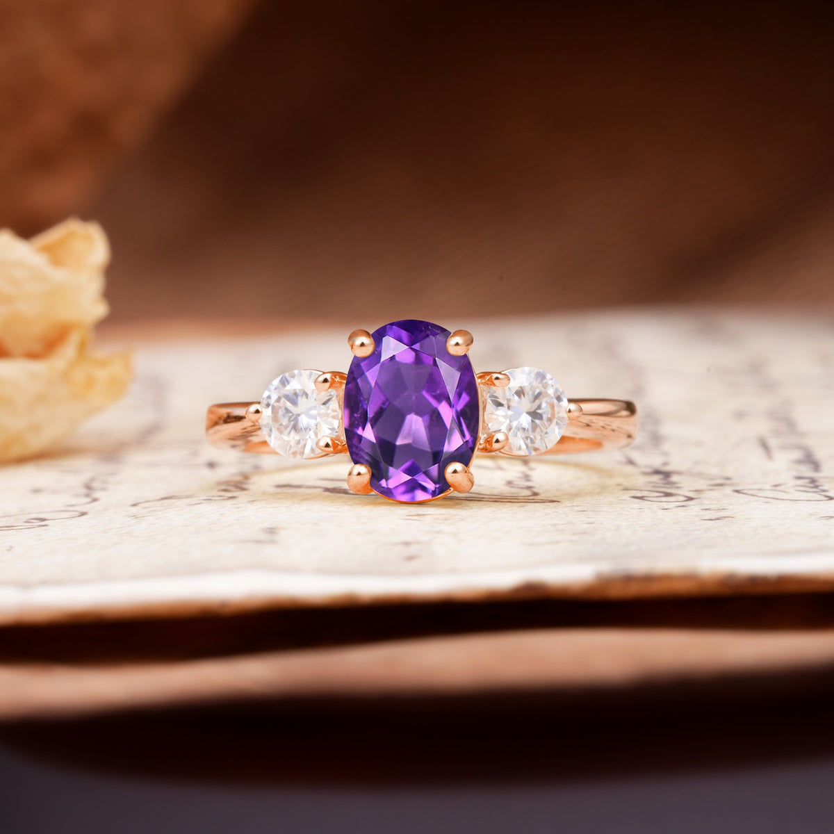 Luxurious Vintage 4-Prong Oval Cut Amethyst Three Stones Engagement Ring - Additional view