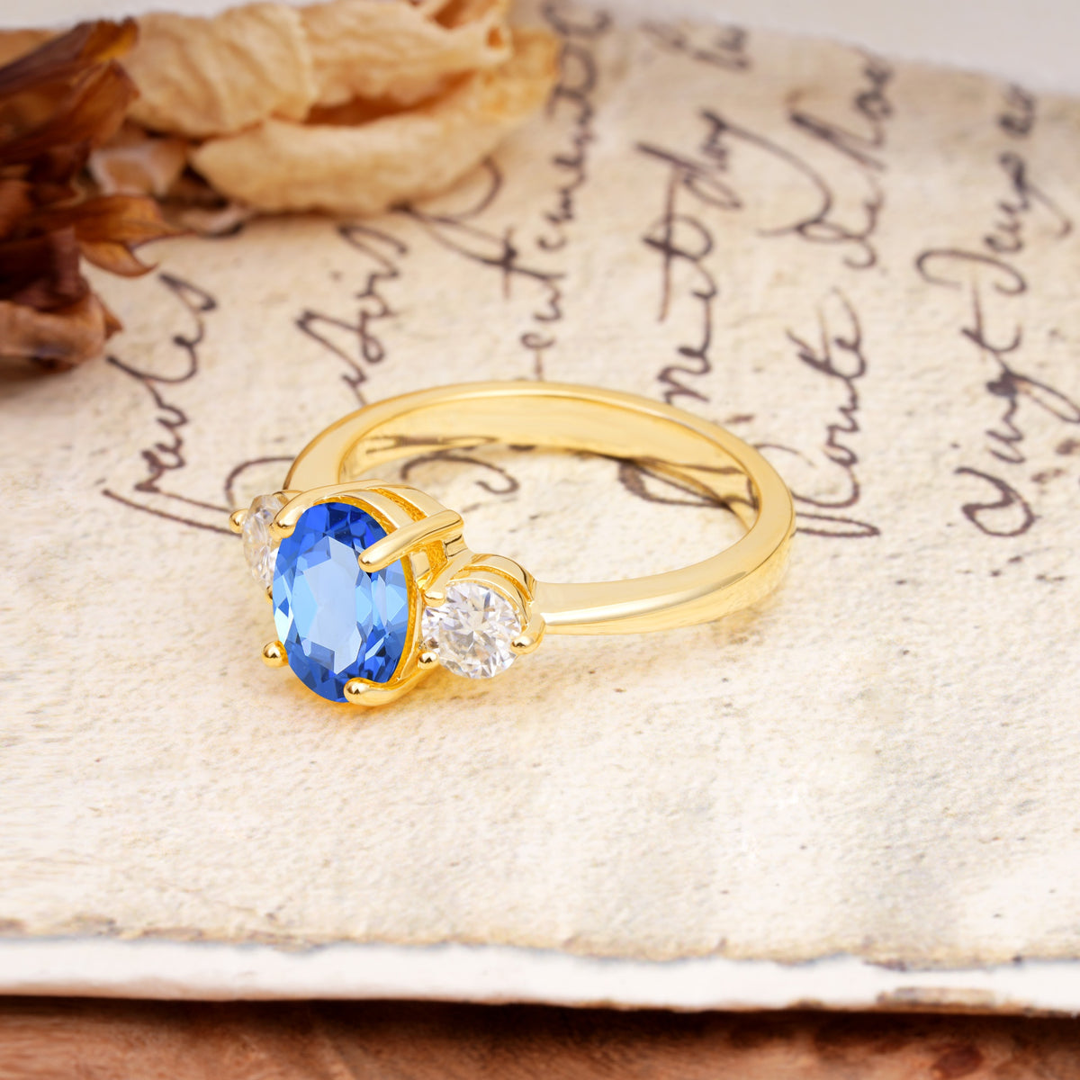 Luxurious Vintage 4-Prong Oval Cut Sapphire Three Stones Engagement Ring - Additional view