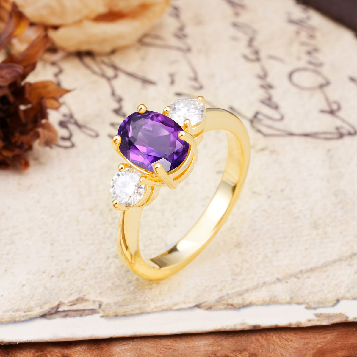 Luxurious Vintage 4-Prong Oval Cut Amethyst Three Stones Engagement Ring - Additional view