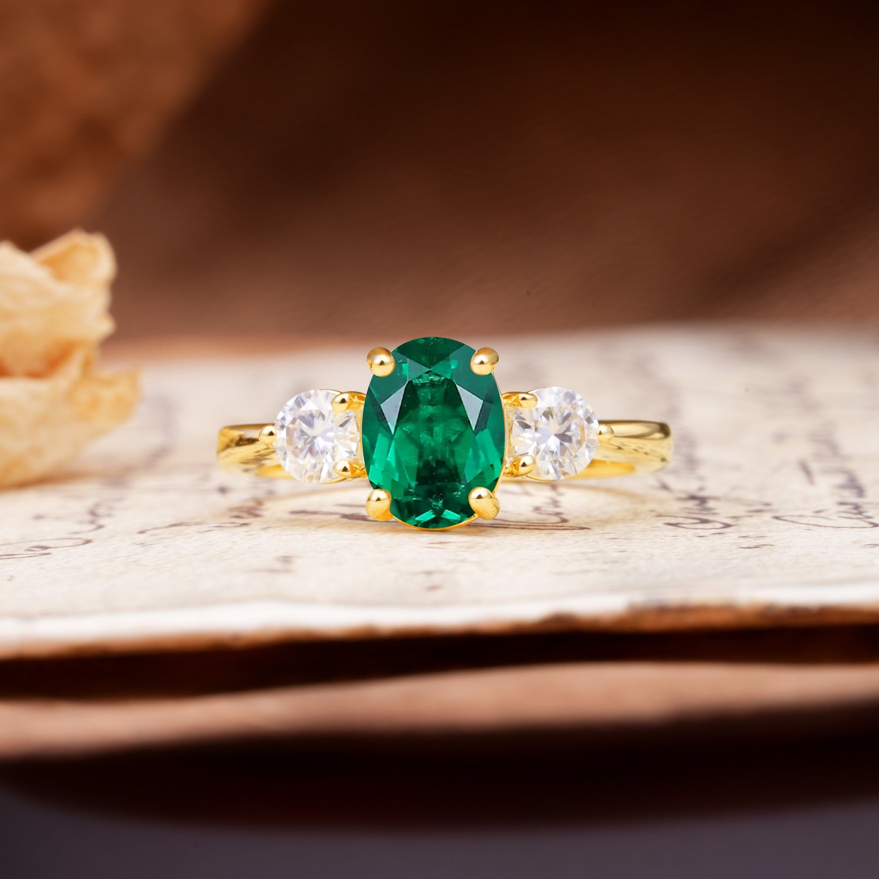 Luxurious Vintage 4-Prong Oval Cut Emerald Three Stones Engagement Ring - Additional view