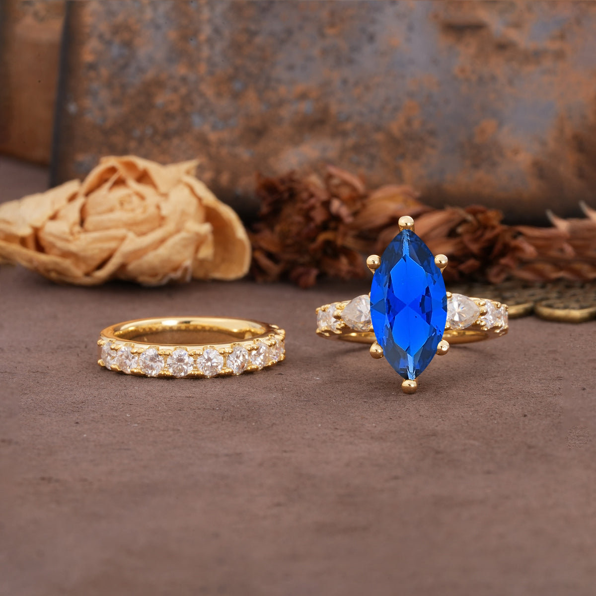 Luxurious Vintage 6-Prong Marquise Cut Sapphire Couple Rings - Yellow-Gold