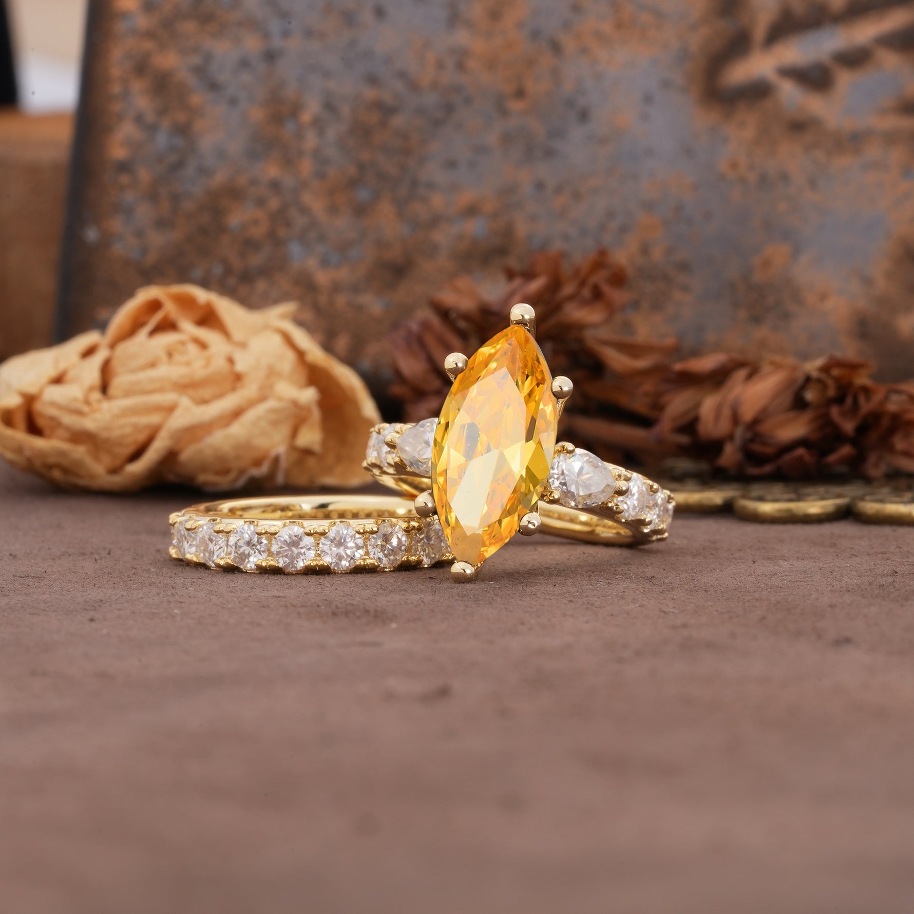 Luxurious Vintage 6-Prong Marquise Cut Citrine Couple Rings - Rose-Gold