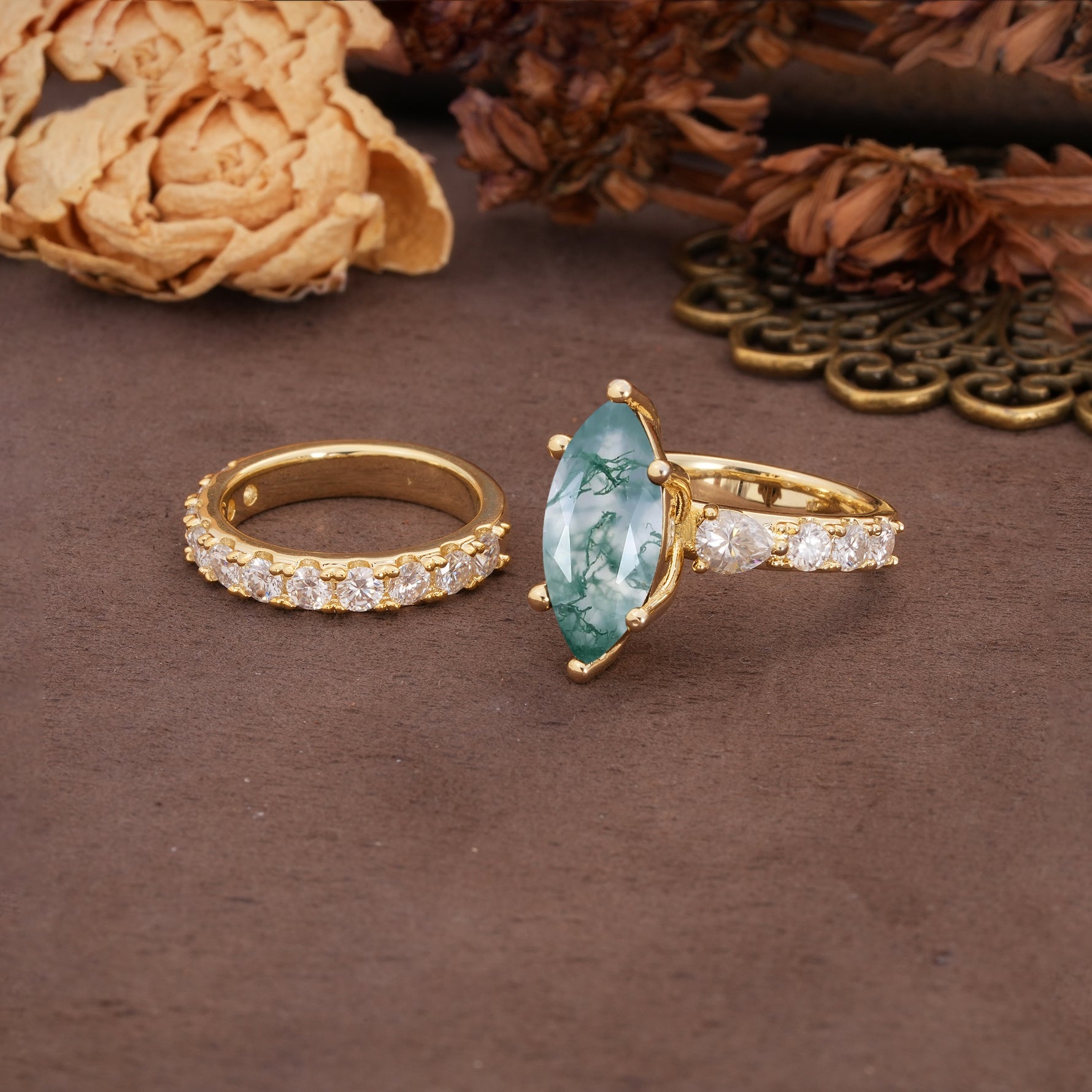 Luxurious Vintage 6-Prong Marquise Cut Moss Agate Couple Rings - Additional view