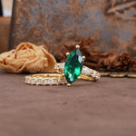 Luxurious Vintage 6-Prong Marquise Cut Emerald Couple Rings - Rose-Gold