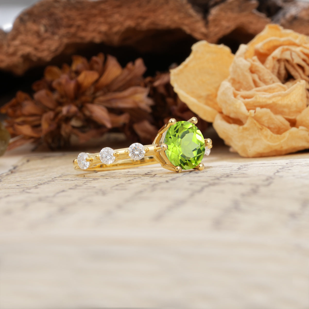 Unique 6-Prong Round Cut Peridot Engagement Ring - Additional view