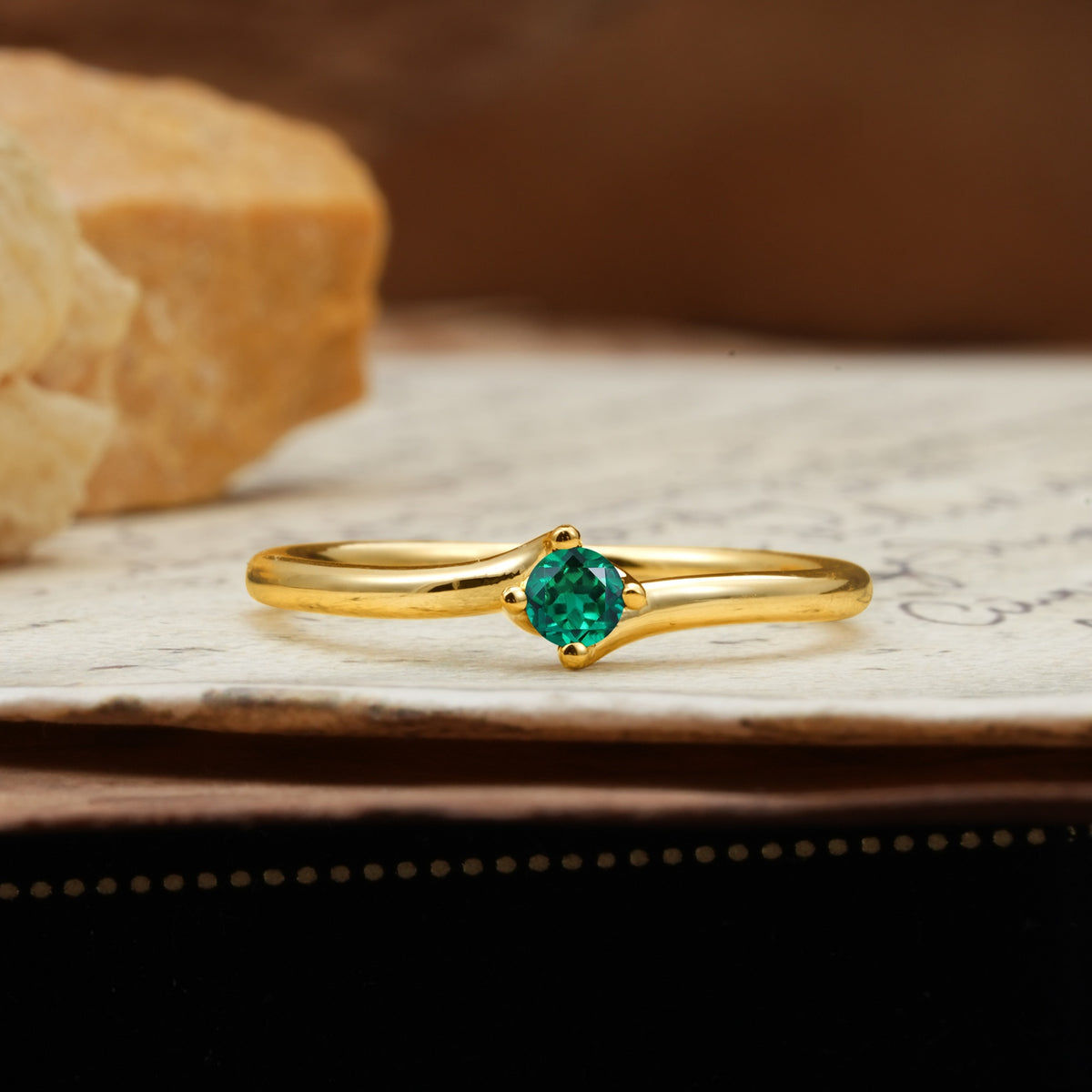 Classic and Minimalist 4-Prong Round-Cut Three-Stone Emerald Engagement Ring - Additional view