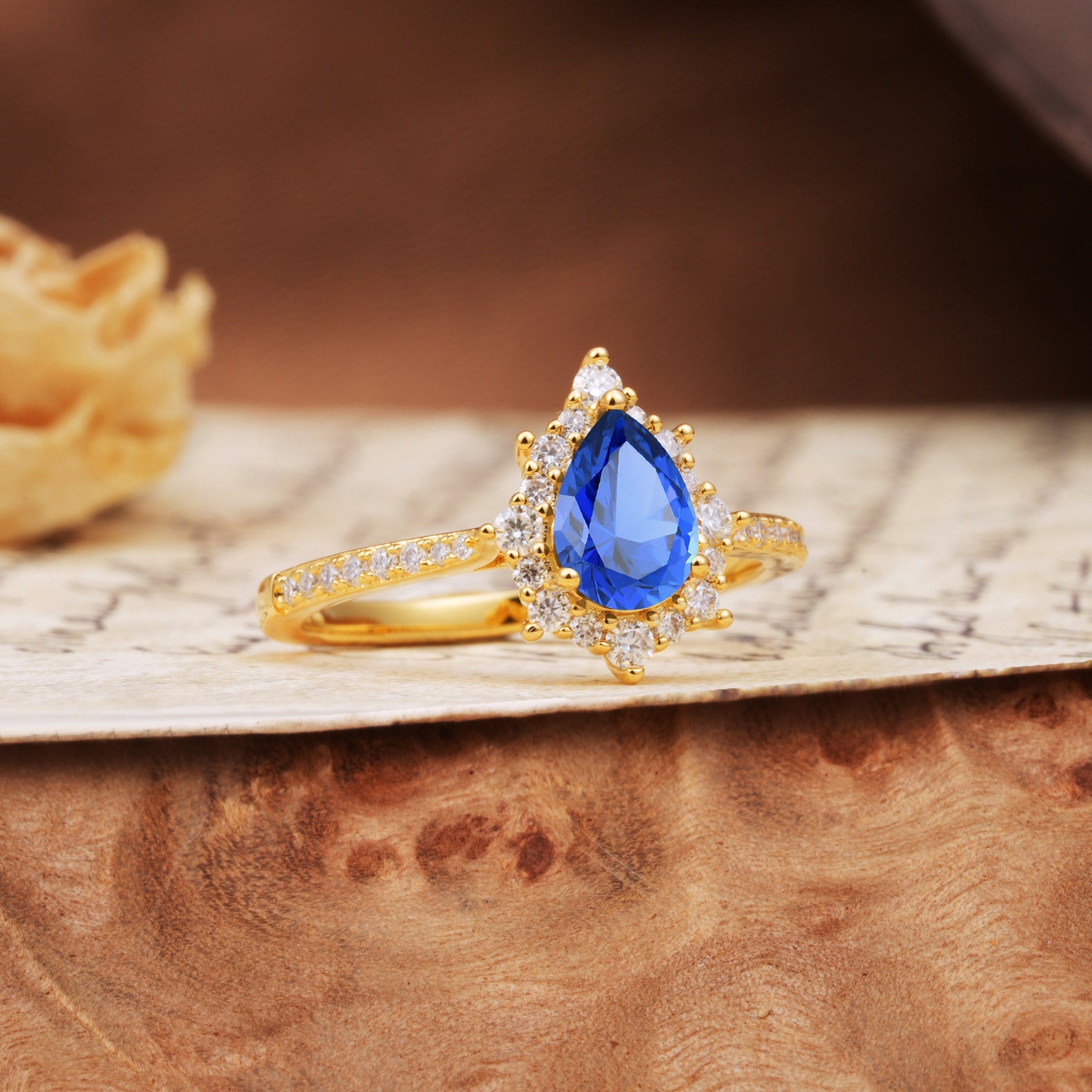Vintage Classic 3-Prong Pear Cut Sapphire Engagement Ring - Additional view
