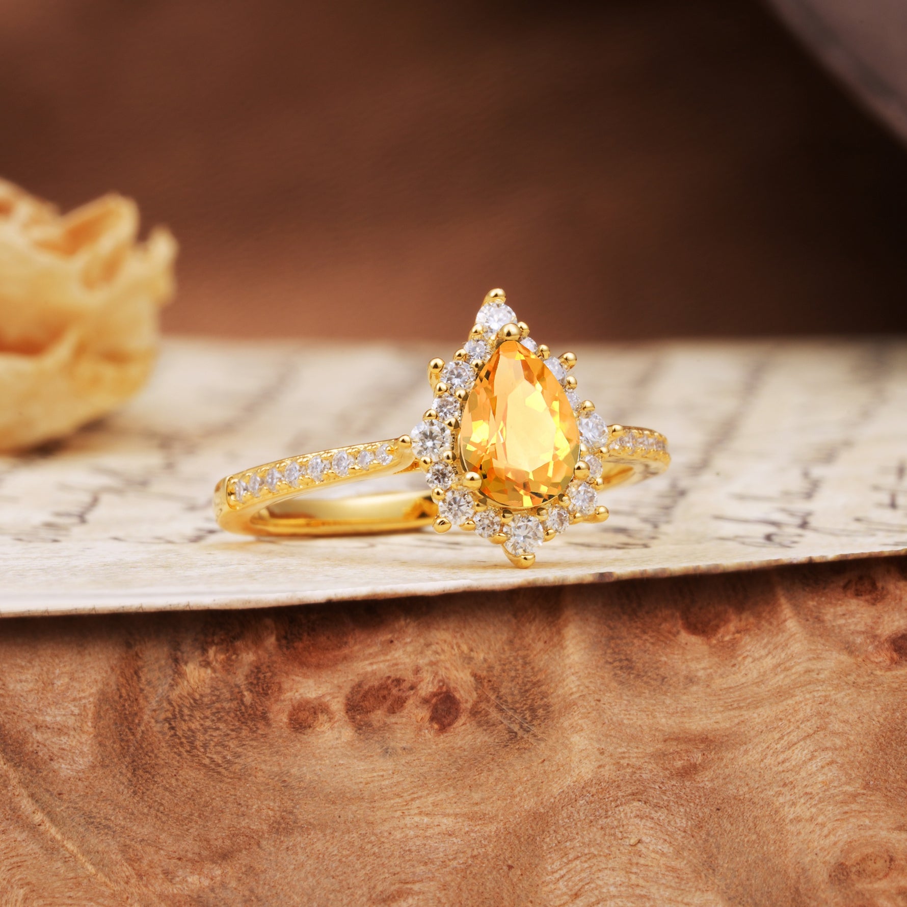 Vintage Classic 3-Prong Pear Cut Citrine Engagement Ring - Additional view