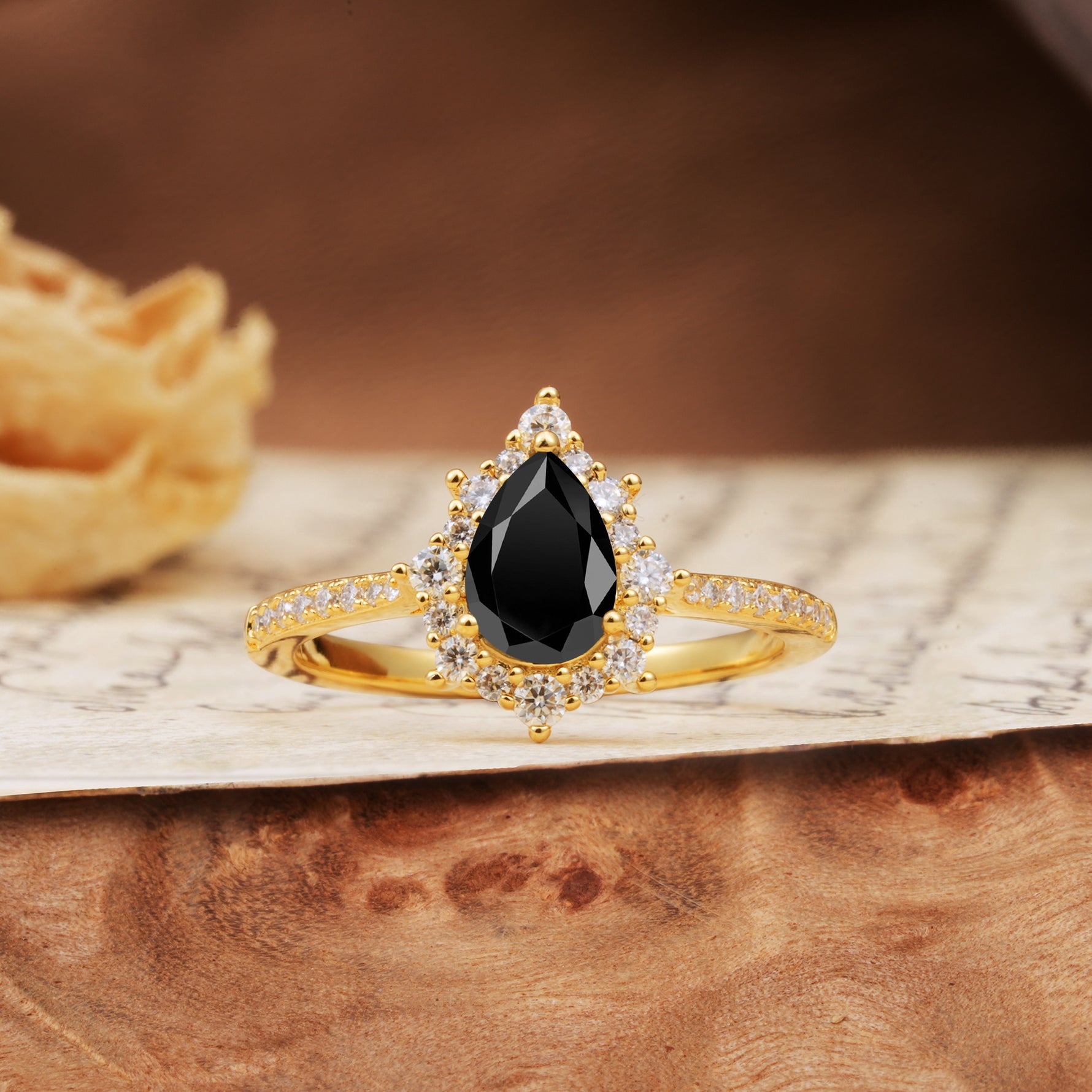 Vintage Classic 3-Prong Pear Cut Black Onyx Engagement Ring - Additional view