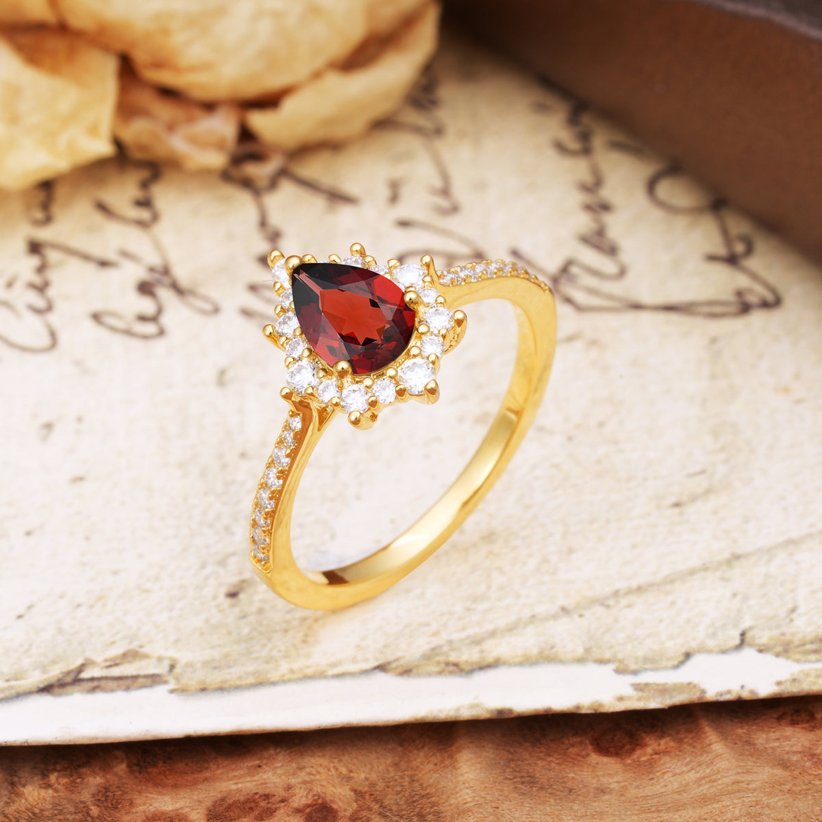 Vintage Classic 3-Prong Pear Cut Garnet Engagement Ring - Additional view