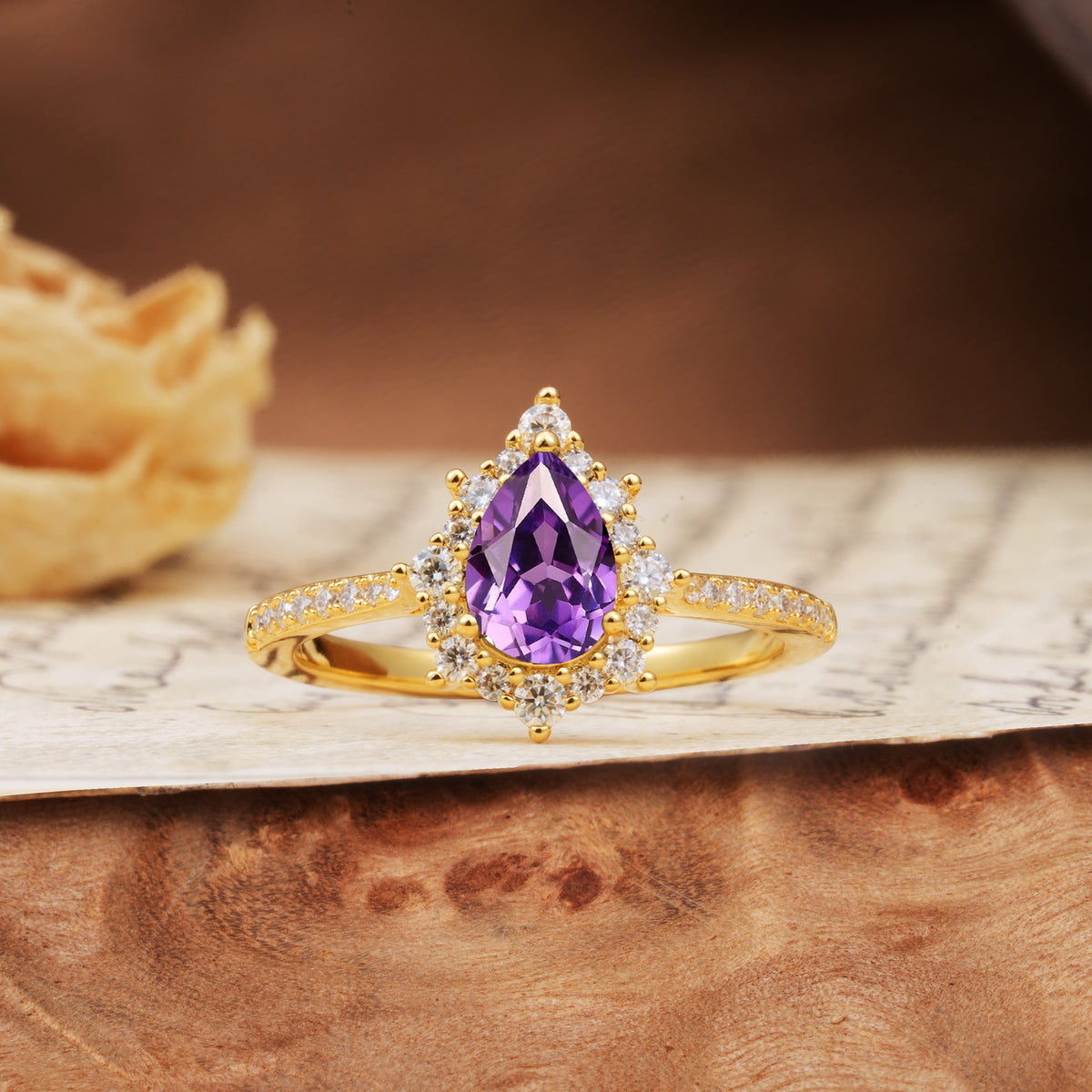 Vintage Classic 3-Prong Pear Cut Amethyst Engagement Ring - Additional view