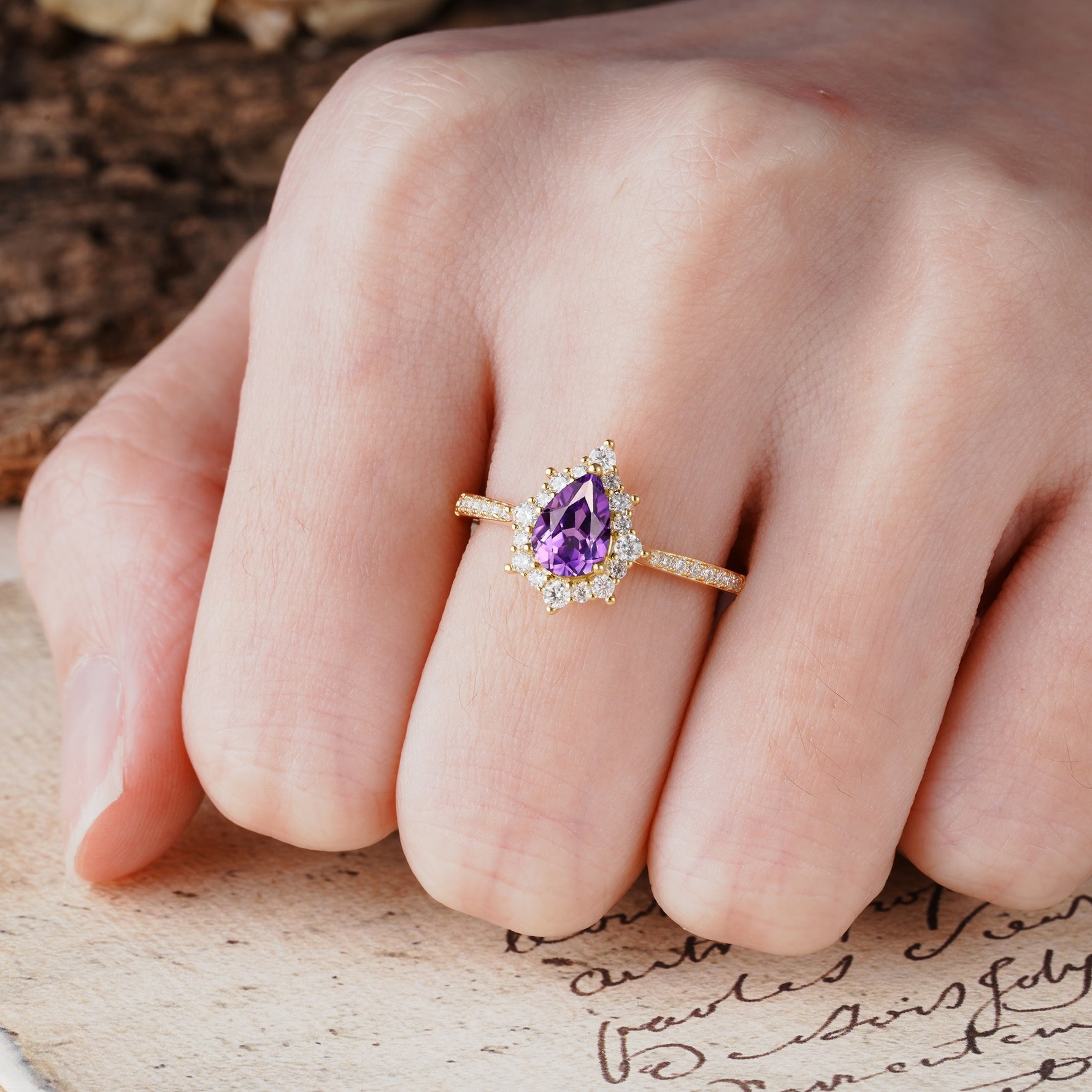 Vintage Classic 3-Prong Pear Cut Amethyst Engagement Ring - Additional view