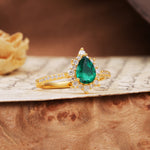 Vintage Classic 3-Prong Pear Cut Emerald Engagement Ring - Additional view