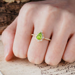 Vintage Classic 3-Prong Pear Cut Peridot Engagement Ring - Additional view