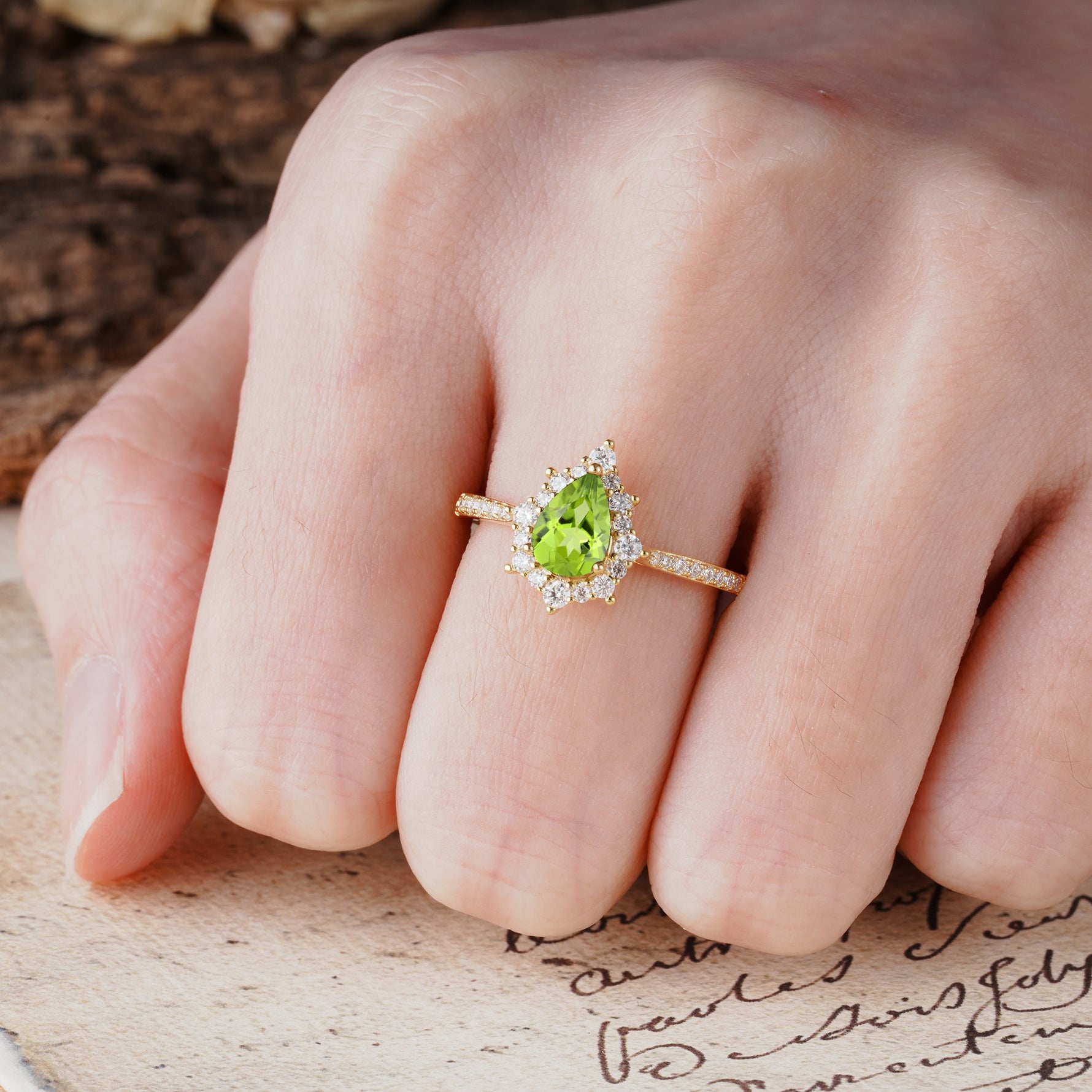 Vintage Classic 3-Prong Pear Cut Peridot Engagement Ring - Additional view