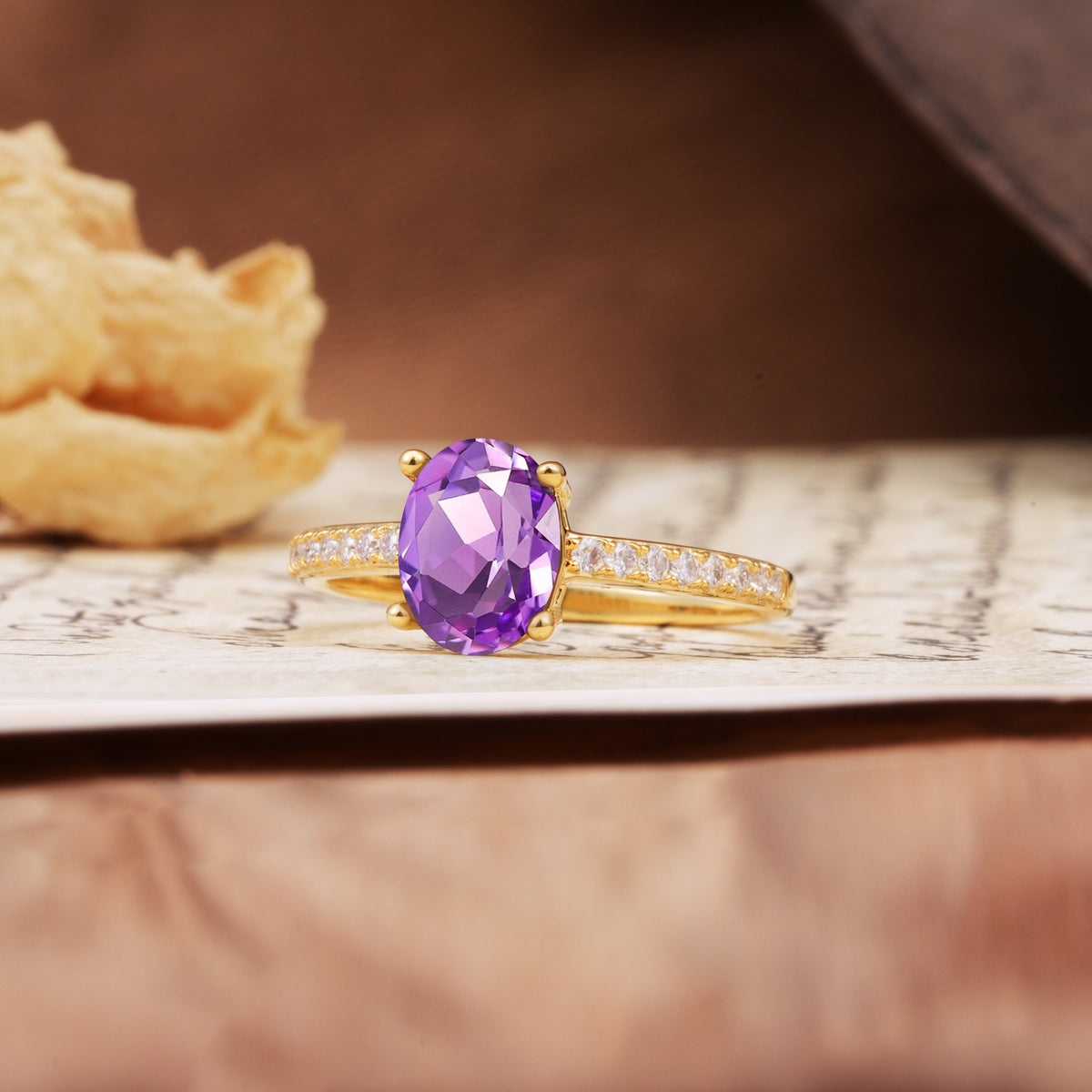 Luxurious and Unique 4-Prong Oval-Cut Amethyst Engagement Ring with Pavé Accents - Additional view