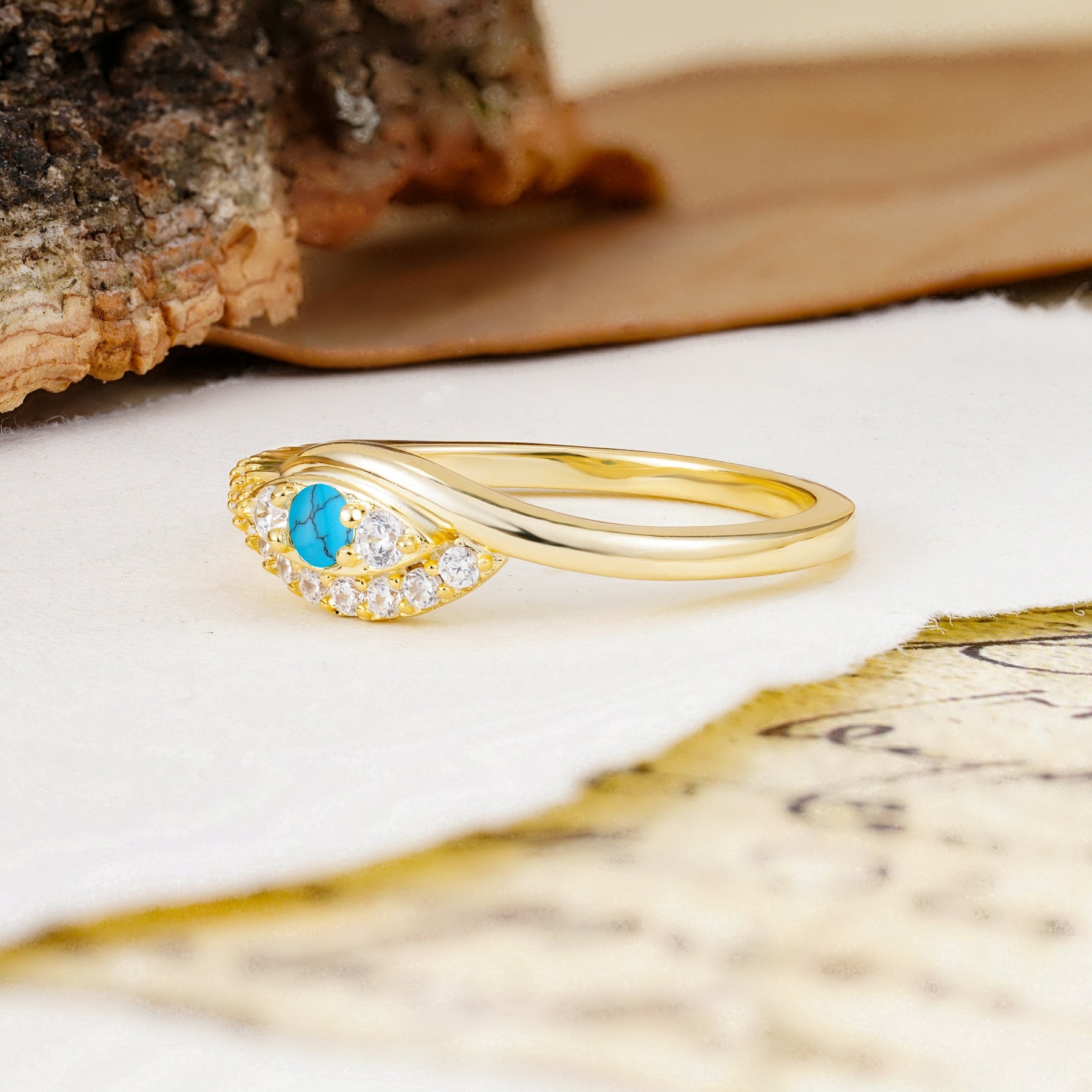 Classic Luxurious Vintage Devil's Eye 4-Prong Round Cut Turquoise Engagement Ring - Additional view