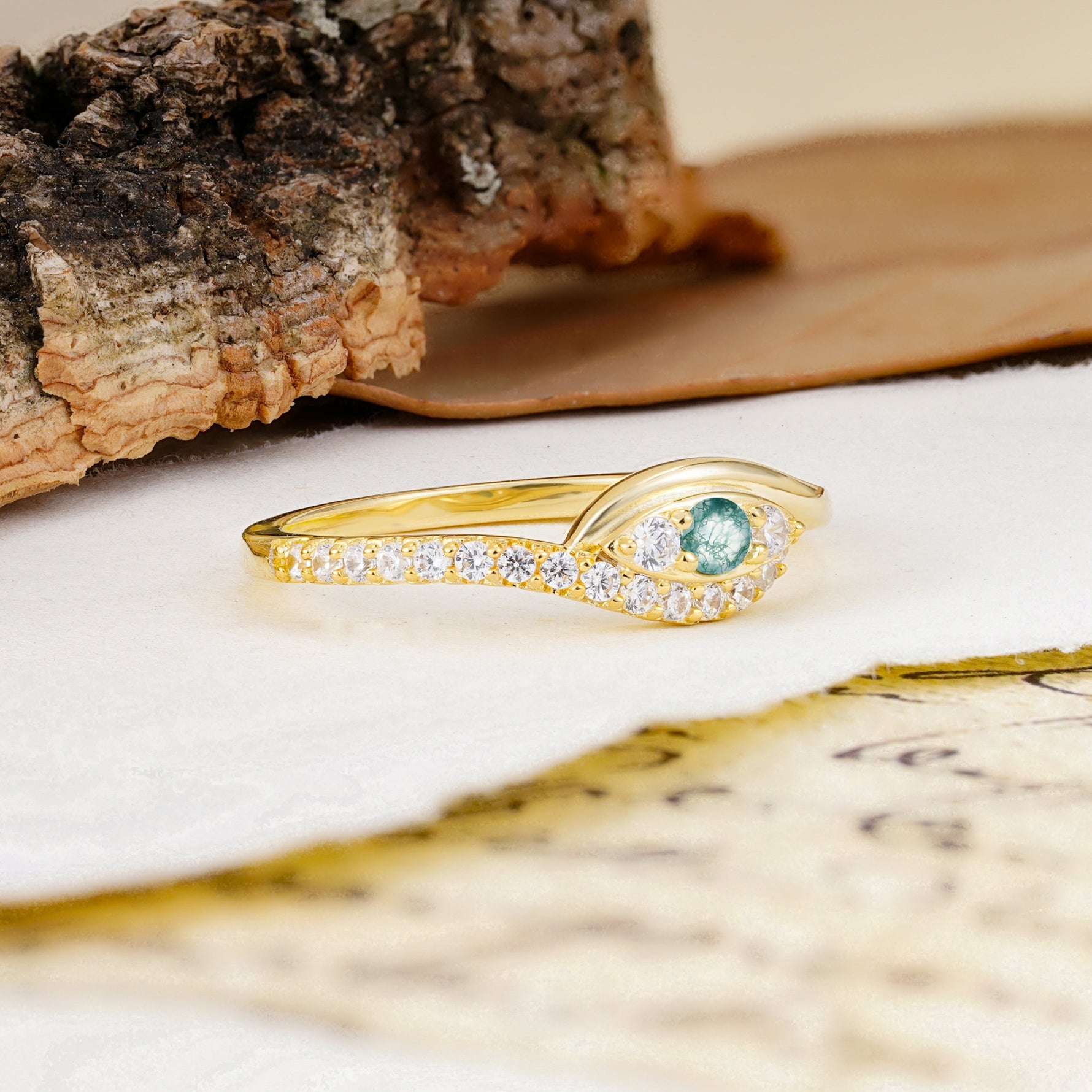 Classic Luxurious Vintage Devil's Eye 4-Prong Round Cut Moss Agate Engagement Ring - Additional view
