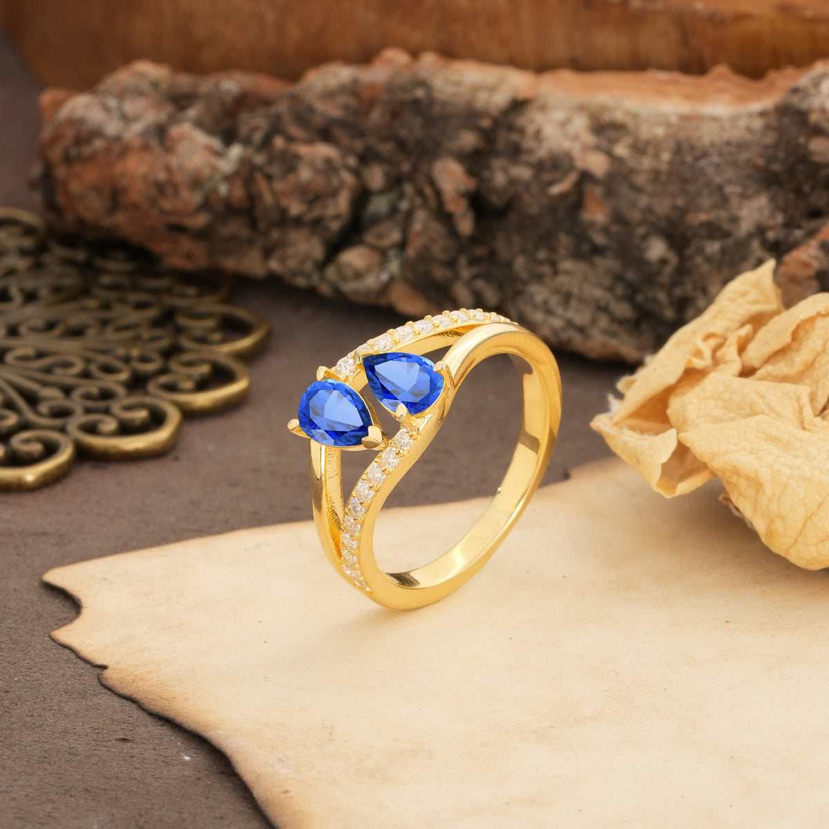 Luxurious 3-Prong Double Pear-Cut Sapphire Engagement Ring - Additional view