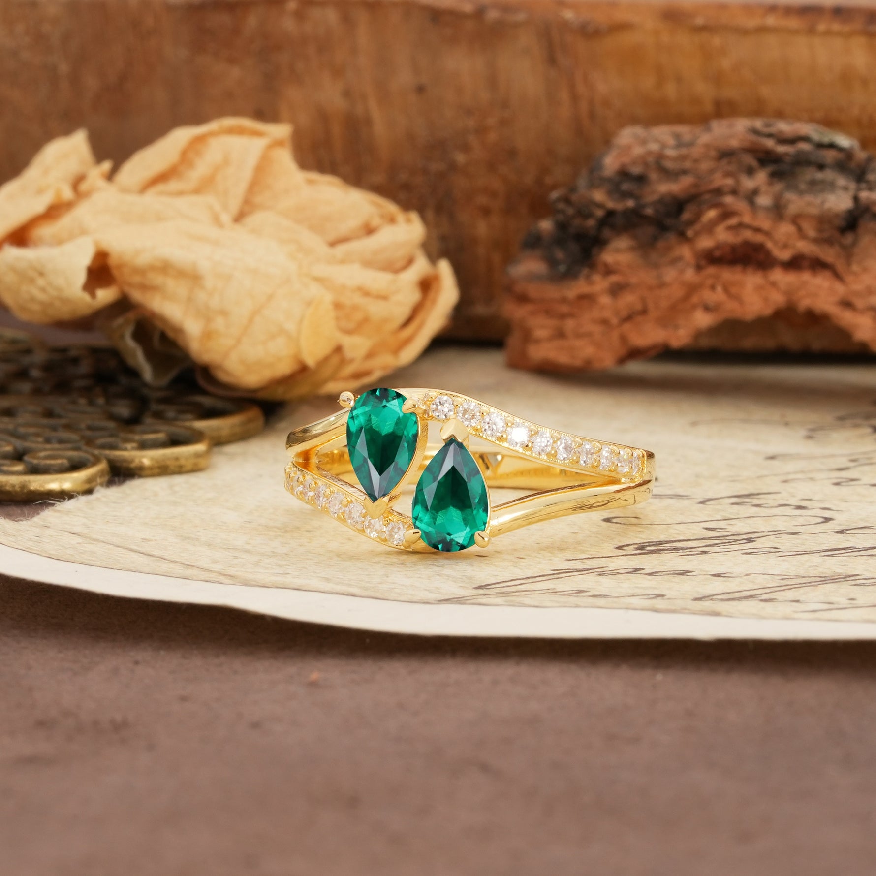 Luxurious 3-Prong Double Pear-Cut Emerald Engagement Ring - Additional view