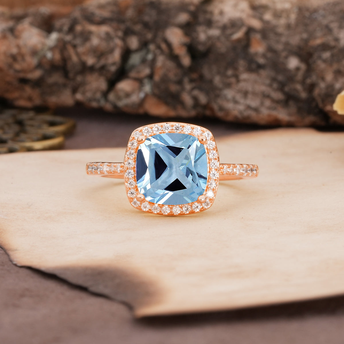 Unique And Luxurious 4-Prong Princess Cut Aquamarine Engagement Ring - Additional view