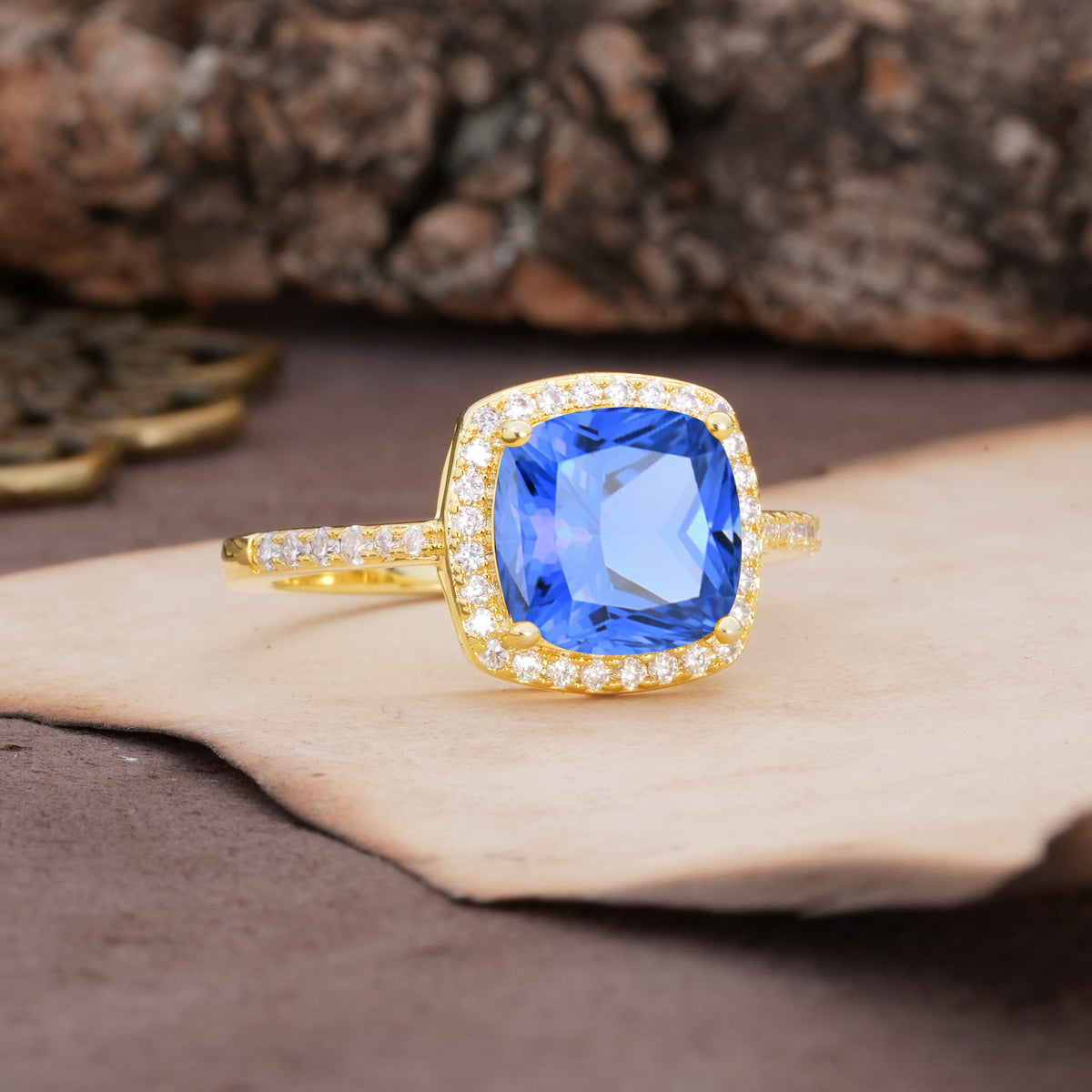 Unique And Luxurious 4-Prong Princess Cut Sapphire Engagement Ring - Additional view