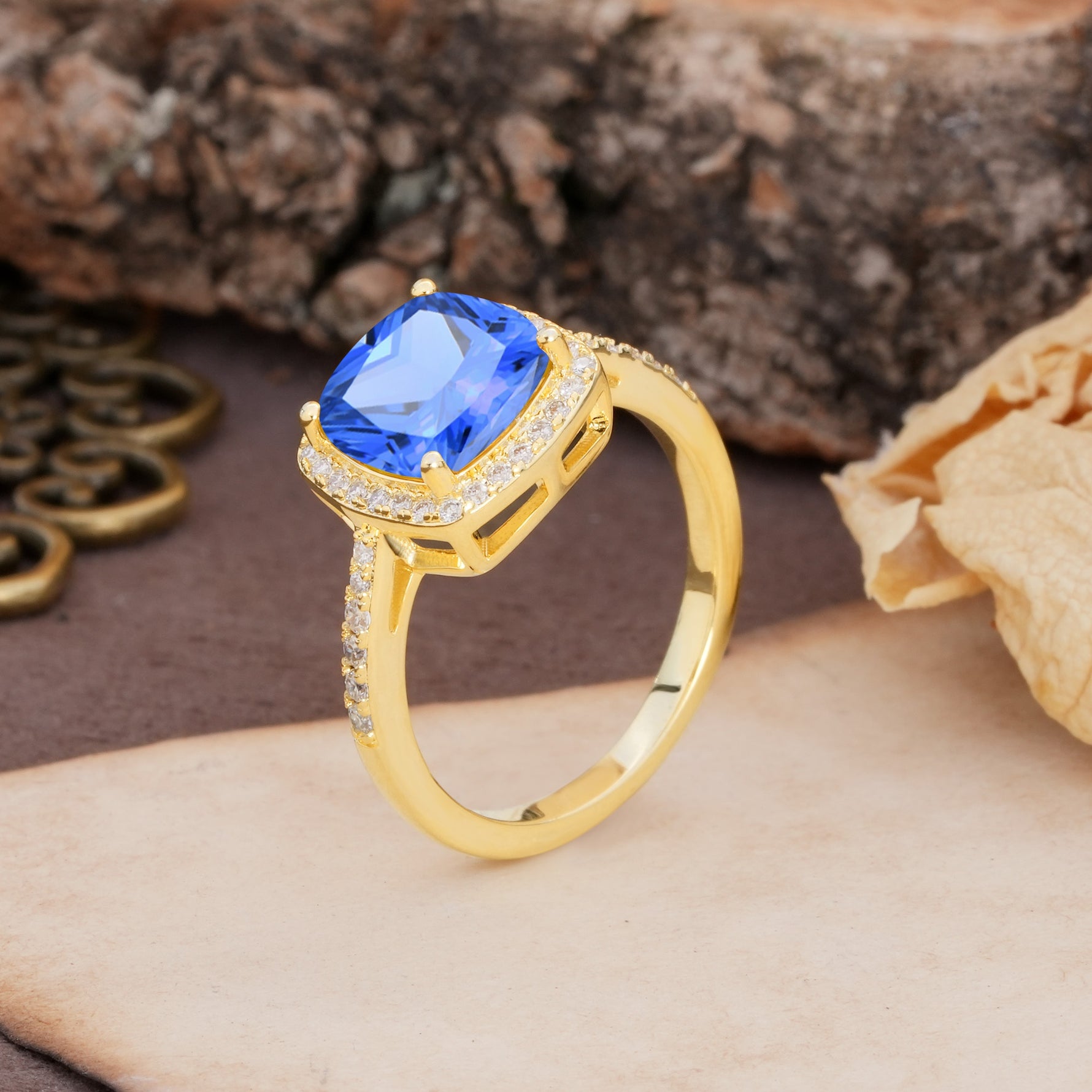 Unique And Luxurious 4-Prong Princess Cut Sapphire Engagement Ring - Additional view