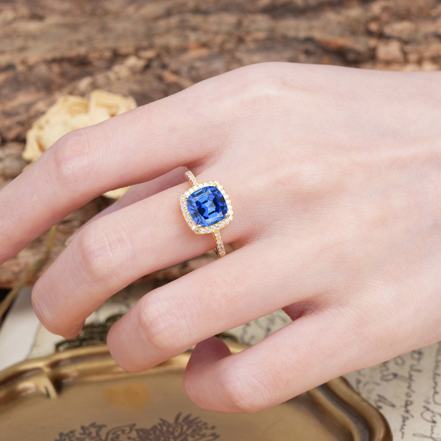 Unique And Luxurious 4-Prong Princess Cut Sapphire Engagement Ring - Additional view
