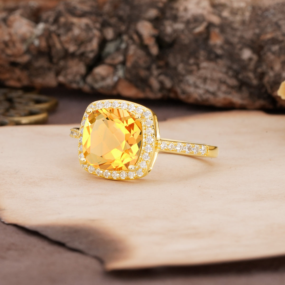 Unique And Luxurious 4-Prong Princess Cut Citrine Engagement Ring - Additional view