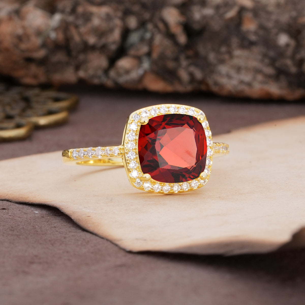 Unique And Luxurious 4-Prong Princess Cut Garnet Engagement Ring - Additional view