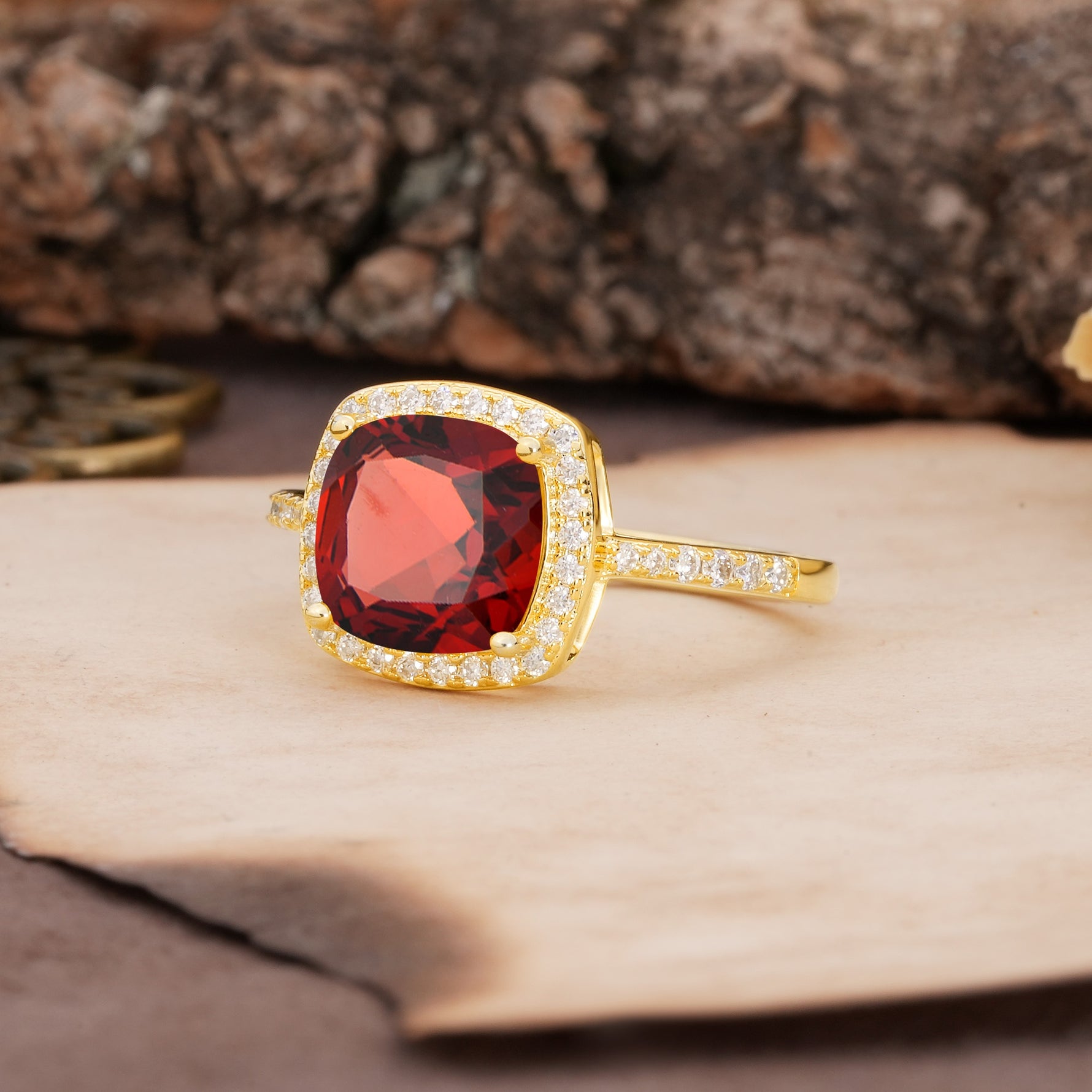 Unique And Luxurious 4-Prong Princess Cut Garnet Engagement Ring - Additional view