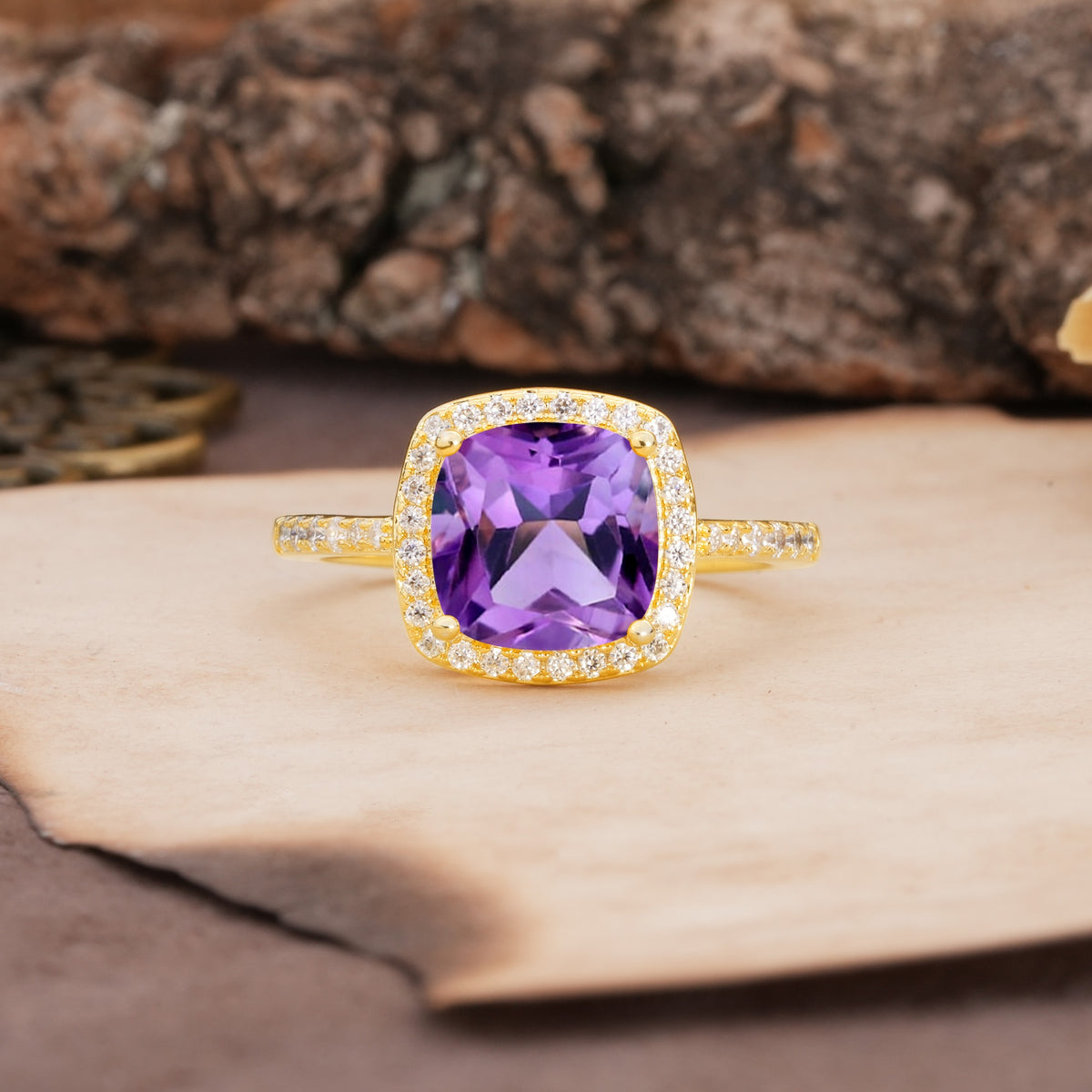 Unique And Luxurious 4-Prong Princess Cut Amethyst Engagement Ring - Additional view